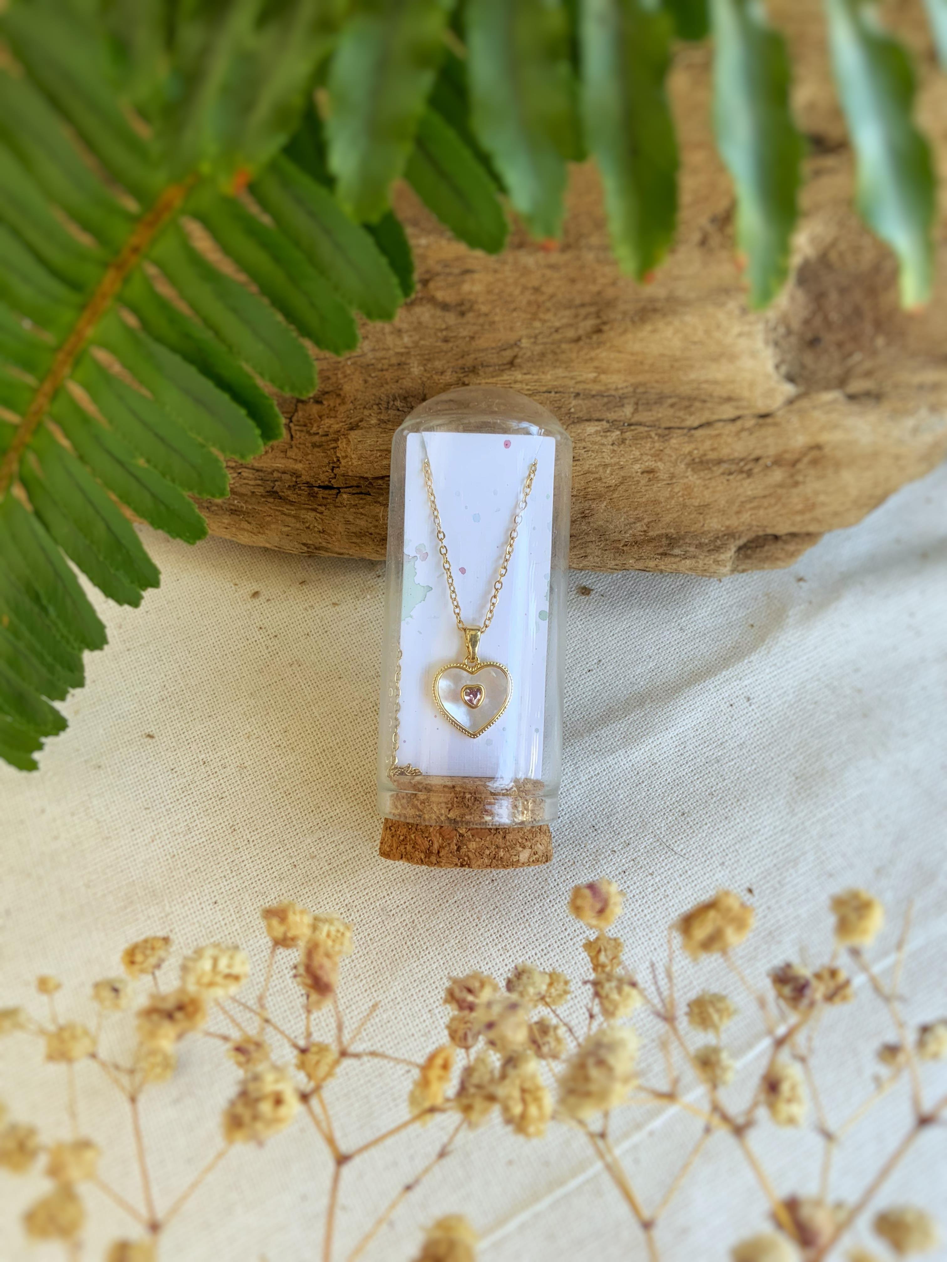 Sedefli Çelik Kalp Kolye