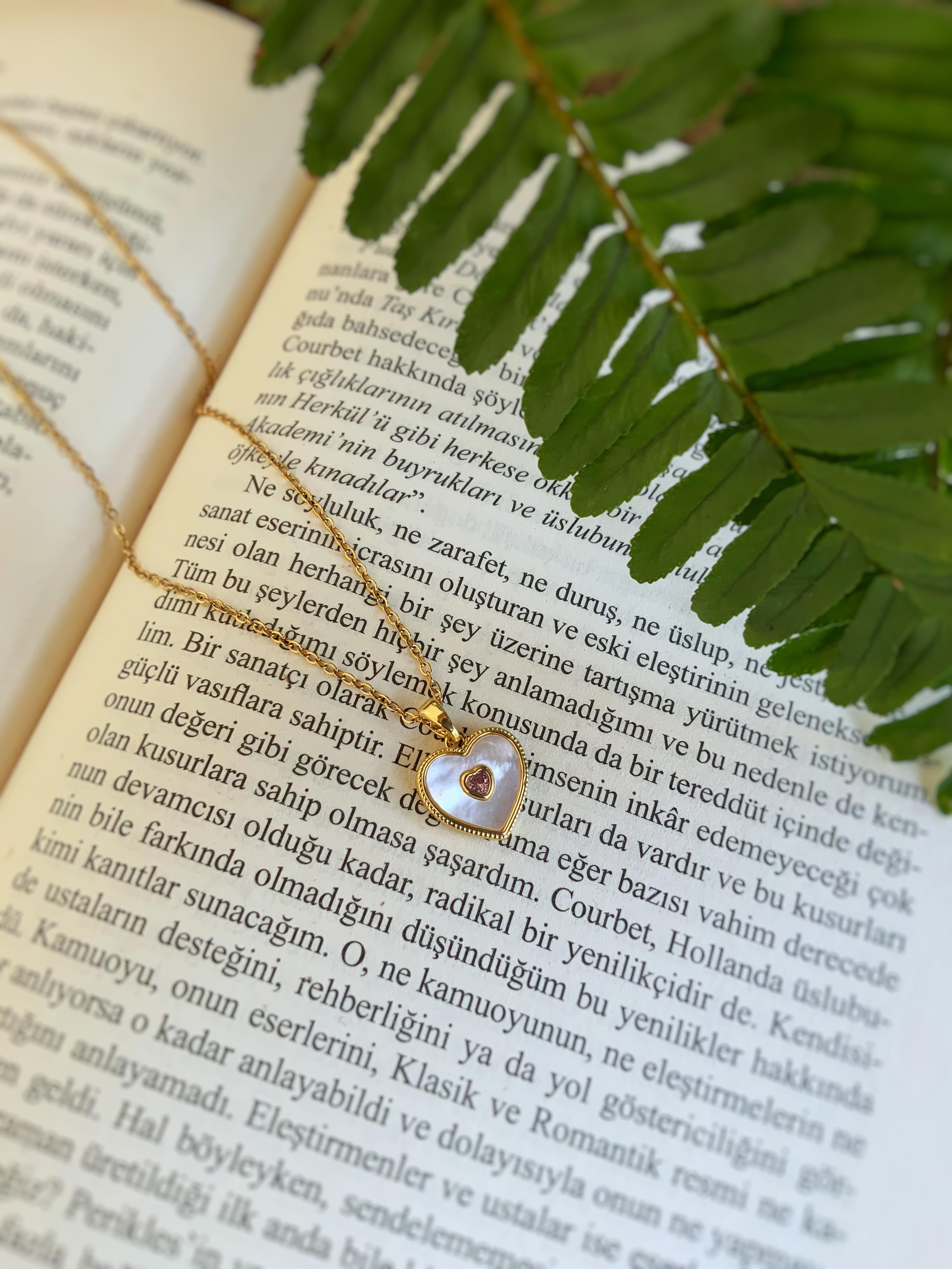 Sedefli Çelik Kalp Kolye