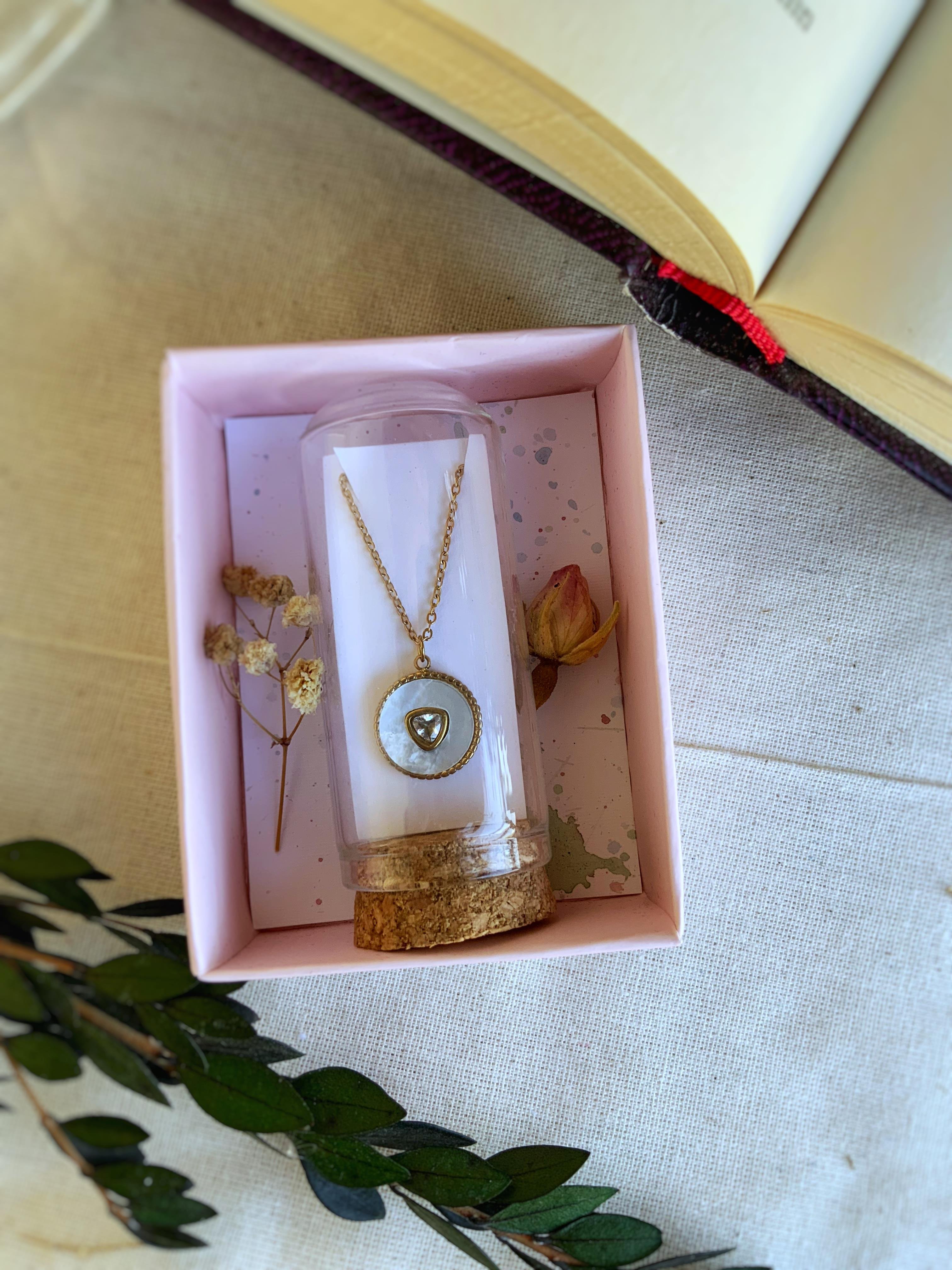 Sedefli Çelik Kolye