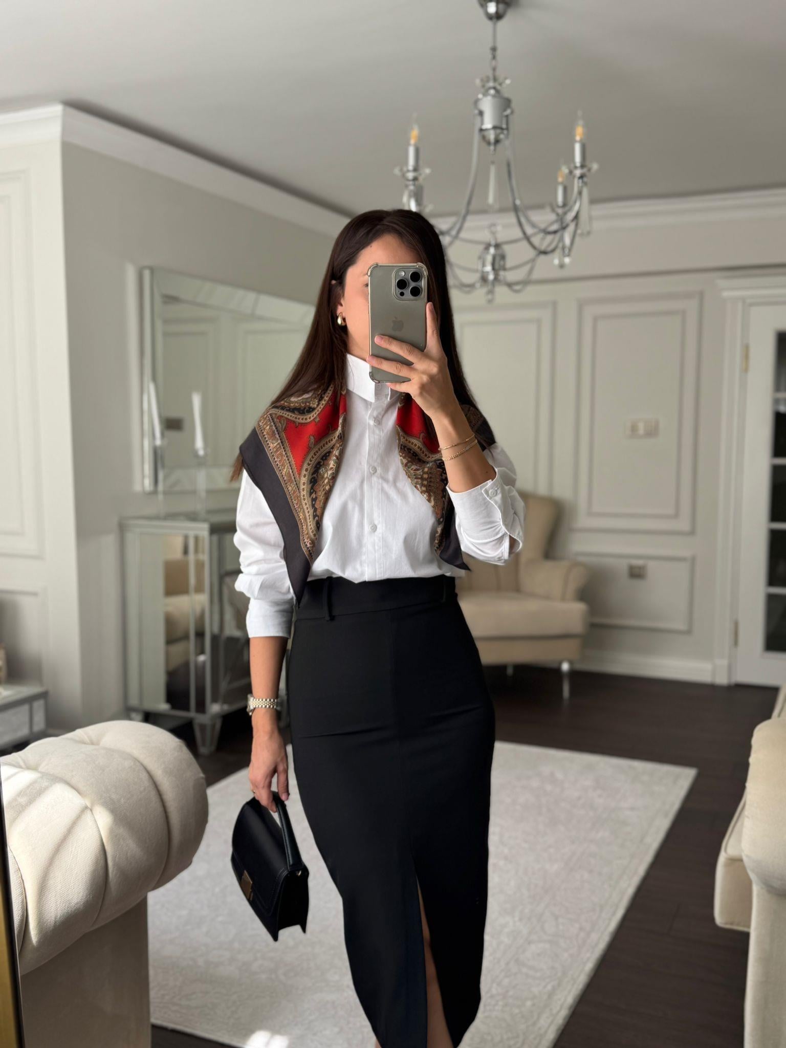 ETEKBüşceSİYAH ÖN YIRTMAÇLI MİDİ BOY ETEK