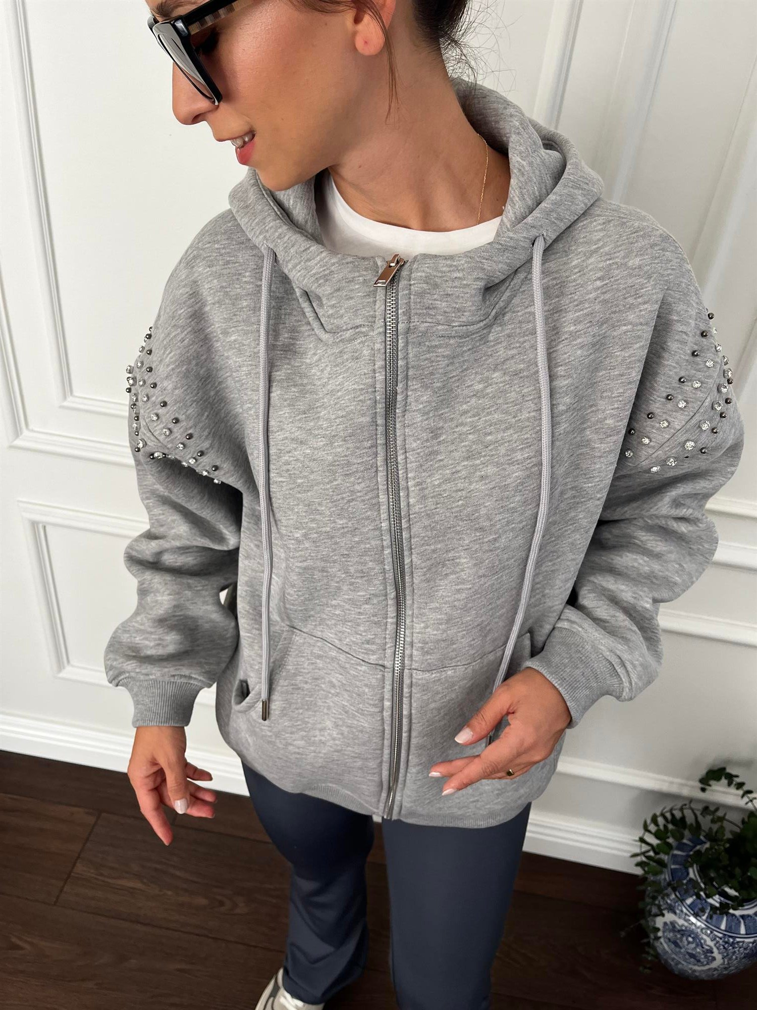 SWEAT TAŞLI GRİ