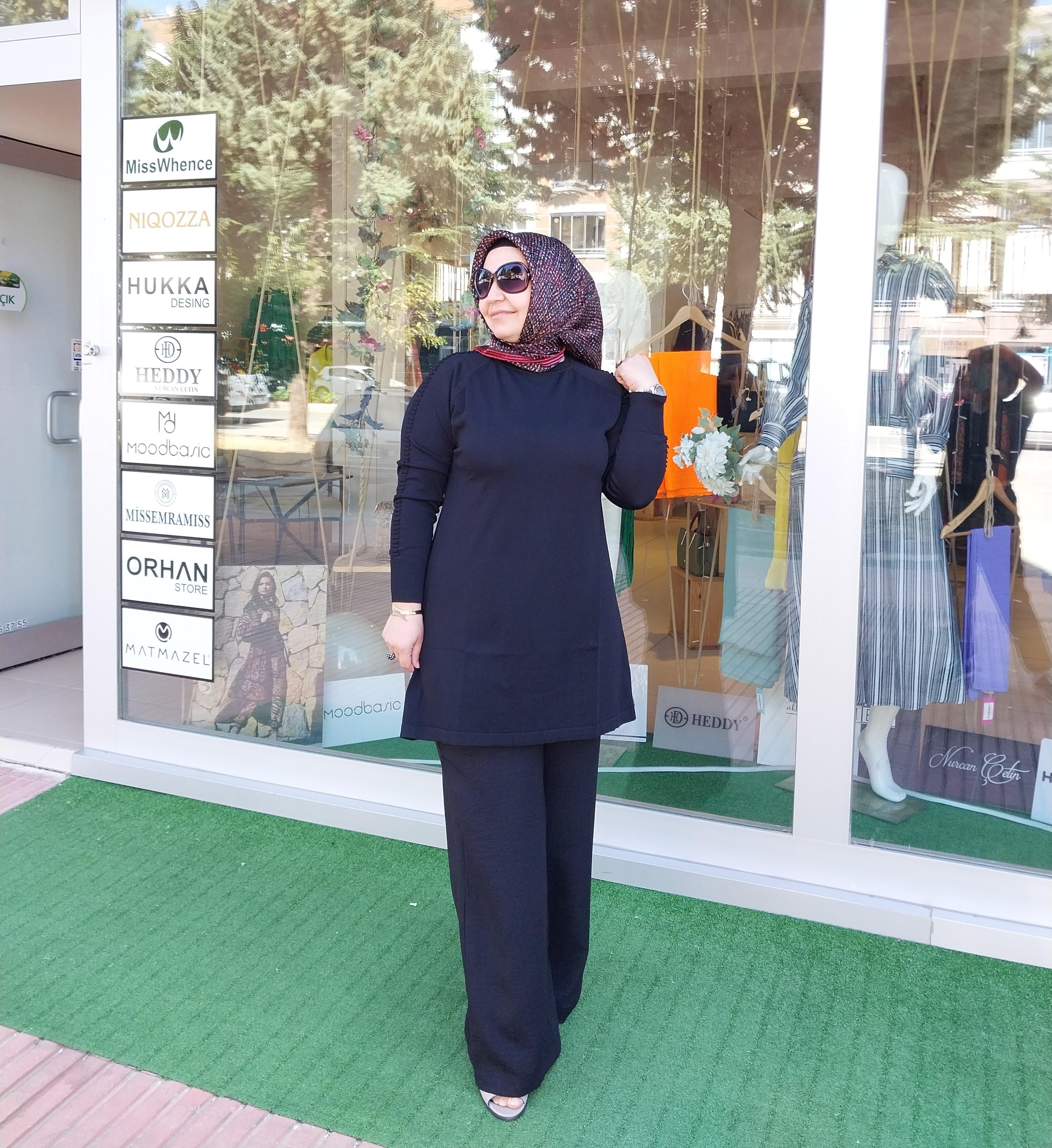 NussNUSS MERSERİZE KOLLARI PITPIT DETAYLI TUNİK SİYAH NS-24K-928TNKNS-24K-928TNKSetr-i Şah Butik