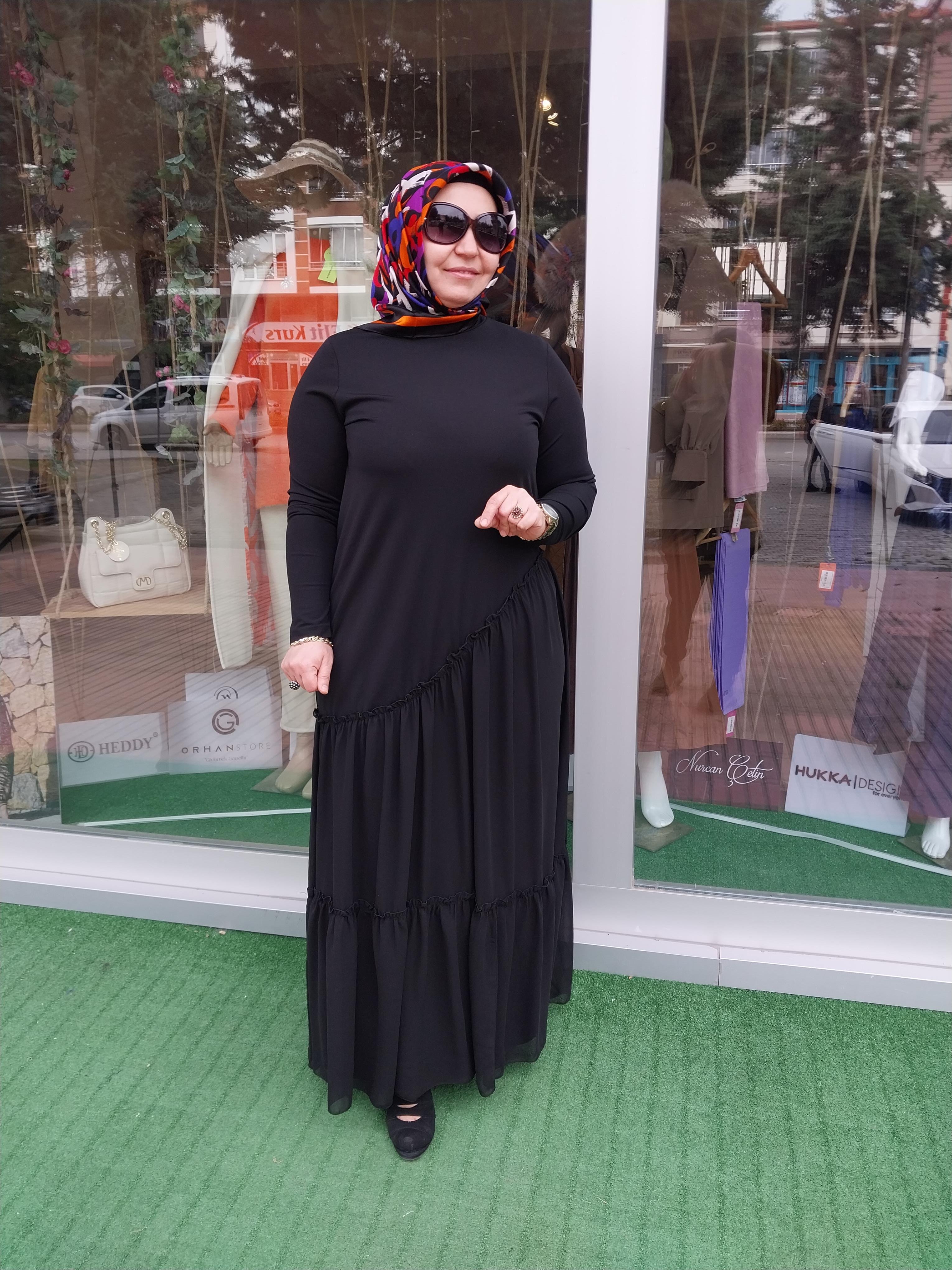 NURCAN ÇETİN ŞİFON DETAYLI ELBİSE SİYAH 24104