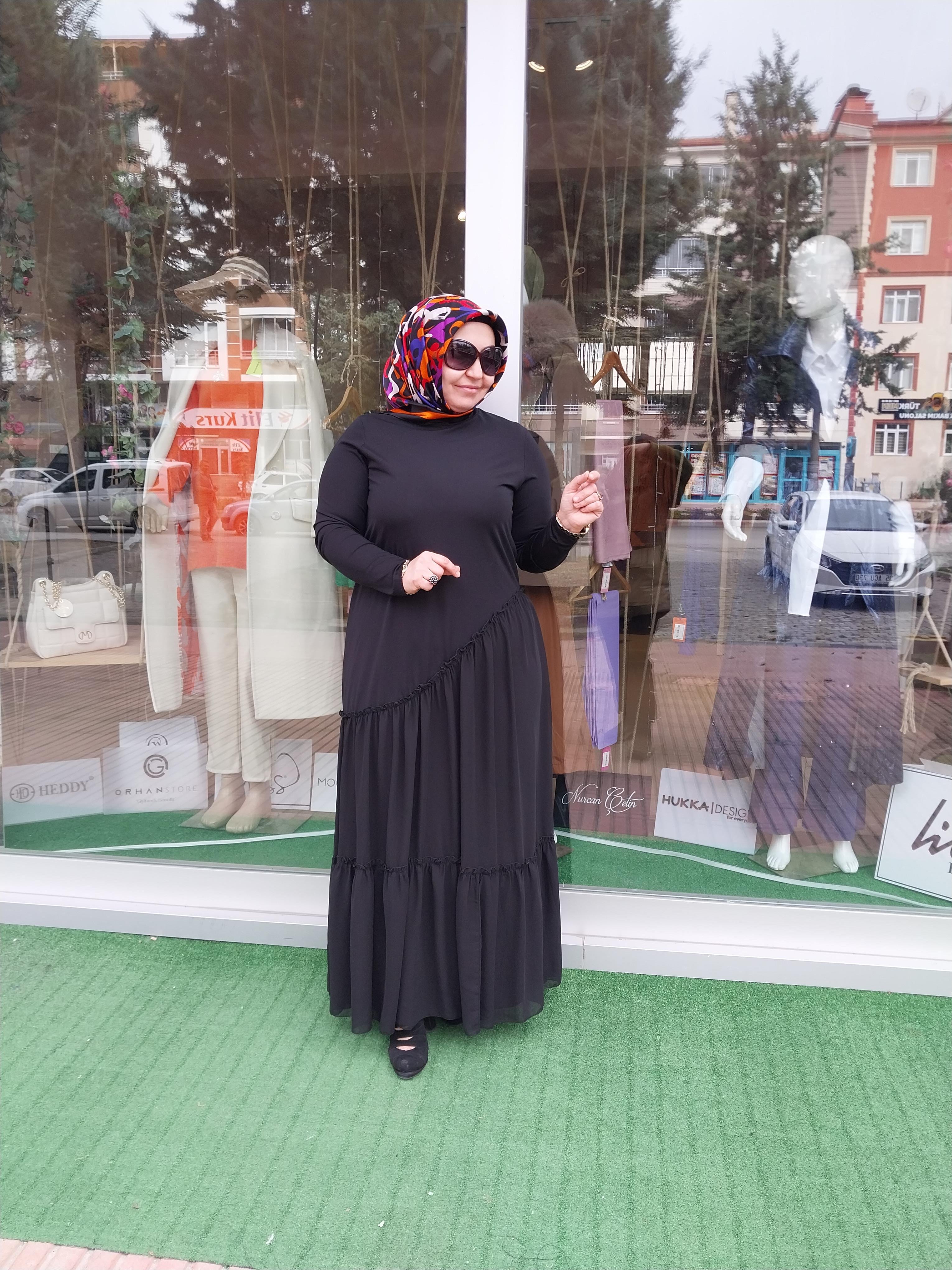NURCAN ÇETİN ŞİFON DETAYLI ELBİSE SİYAH 24104