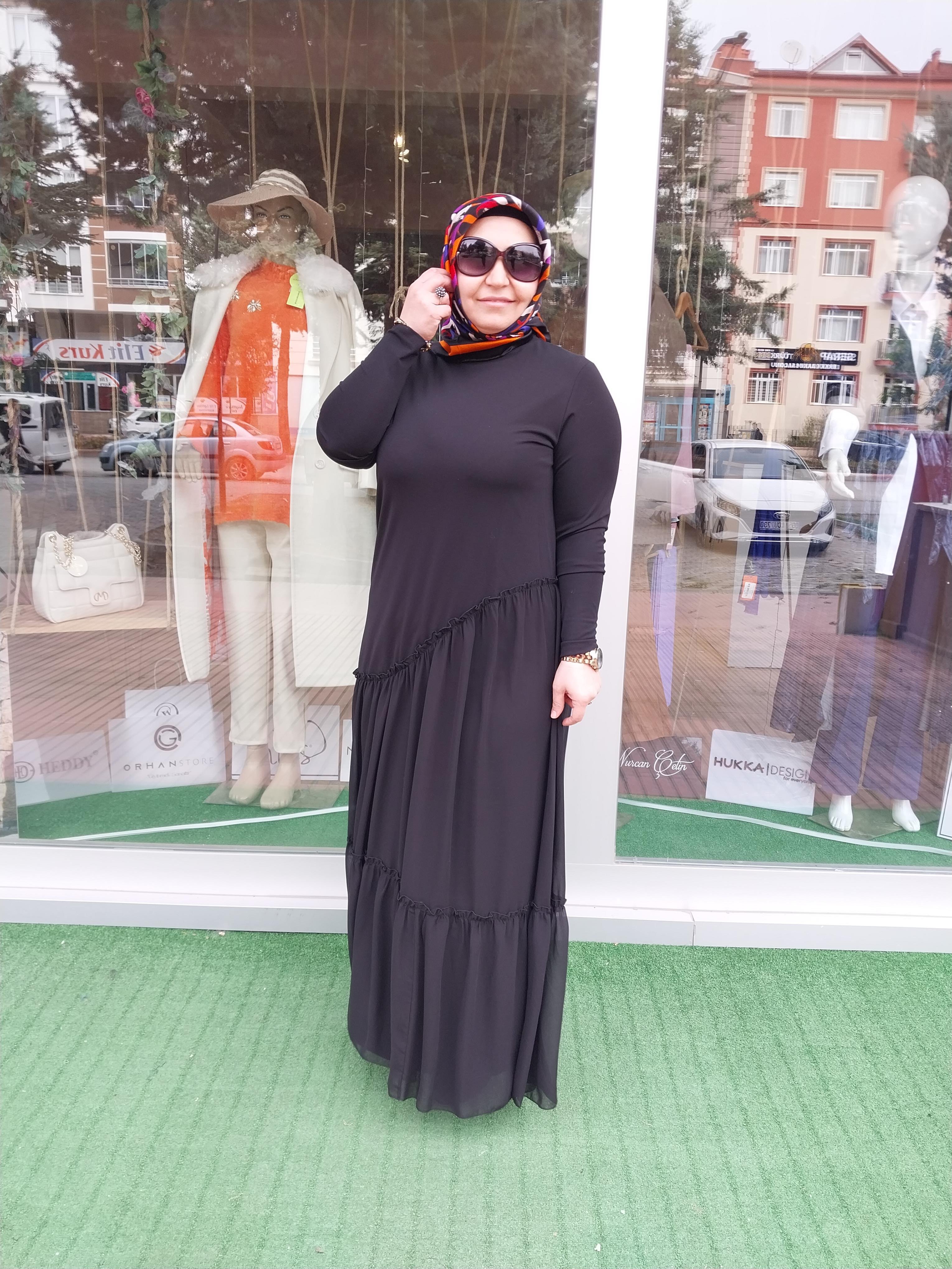 NURCAN ÇETİN ŞİFON DETAYLI ELBİSE SİYAH 24104