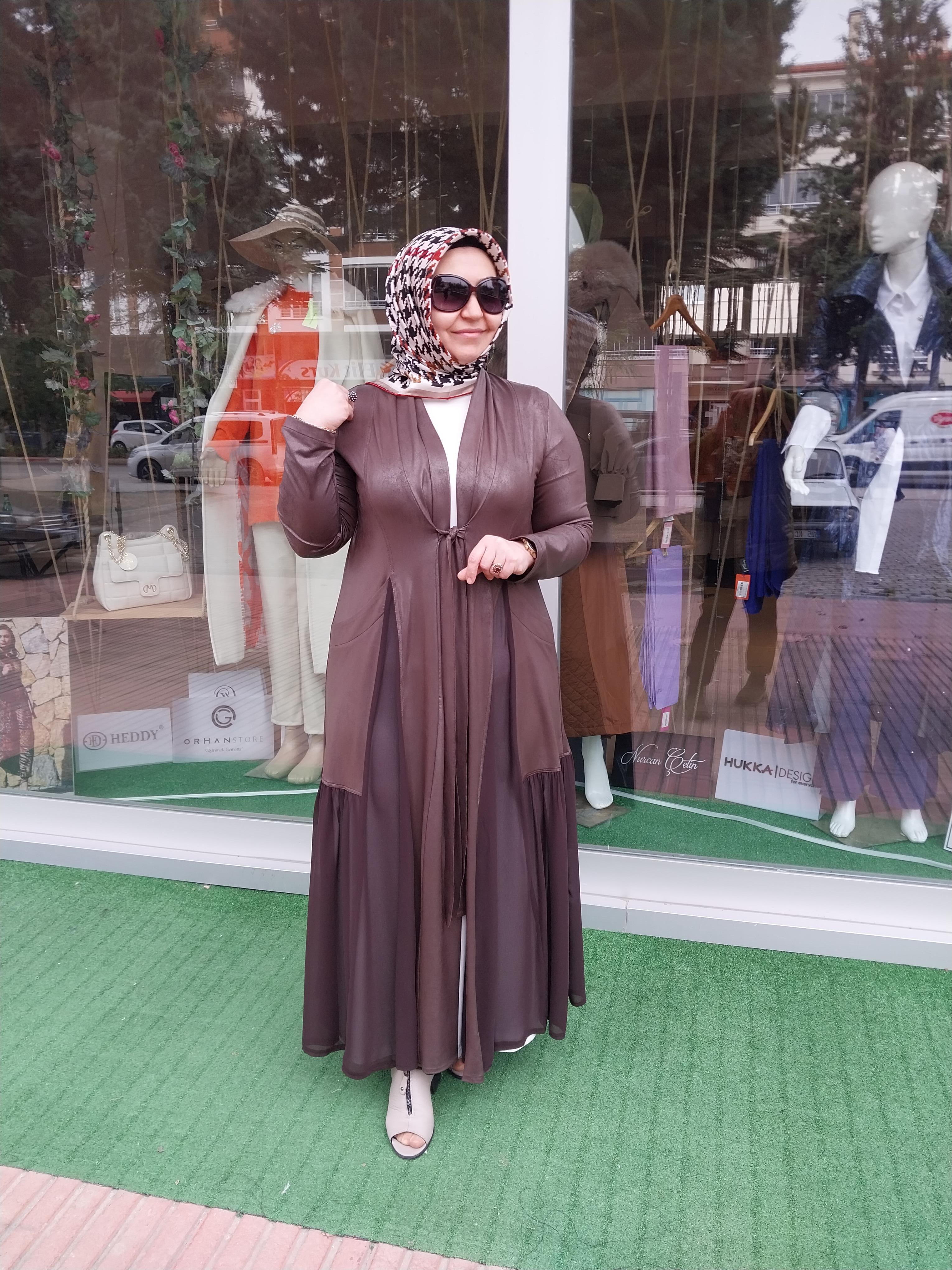 NURCAN ÇETİN CEPLİ KUŞAKLI ŞIK FERACE KAHVERENGİ 24248