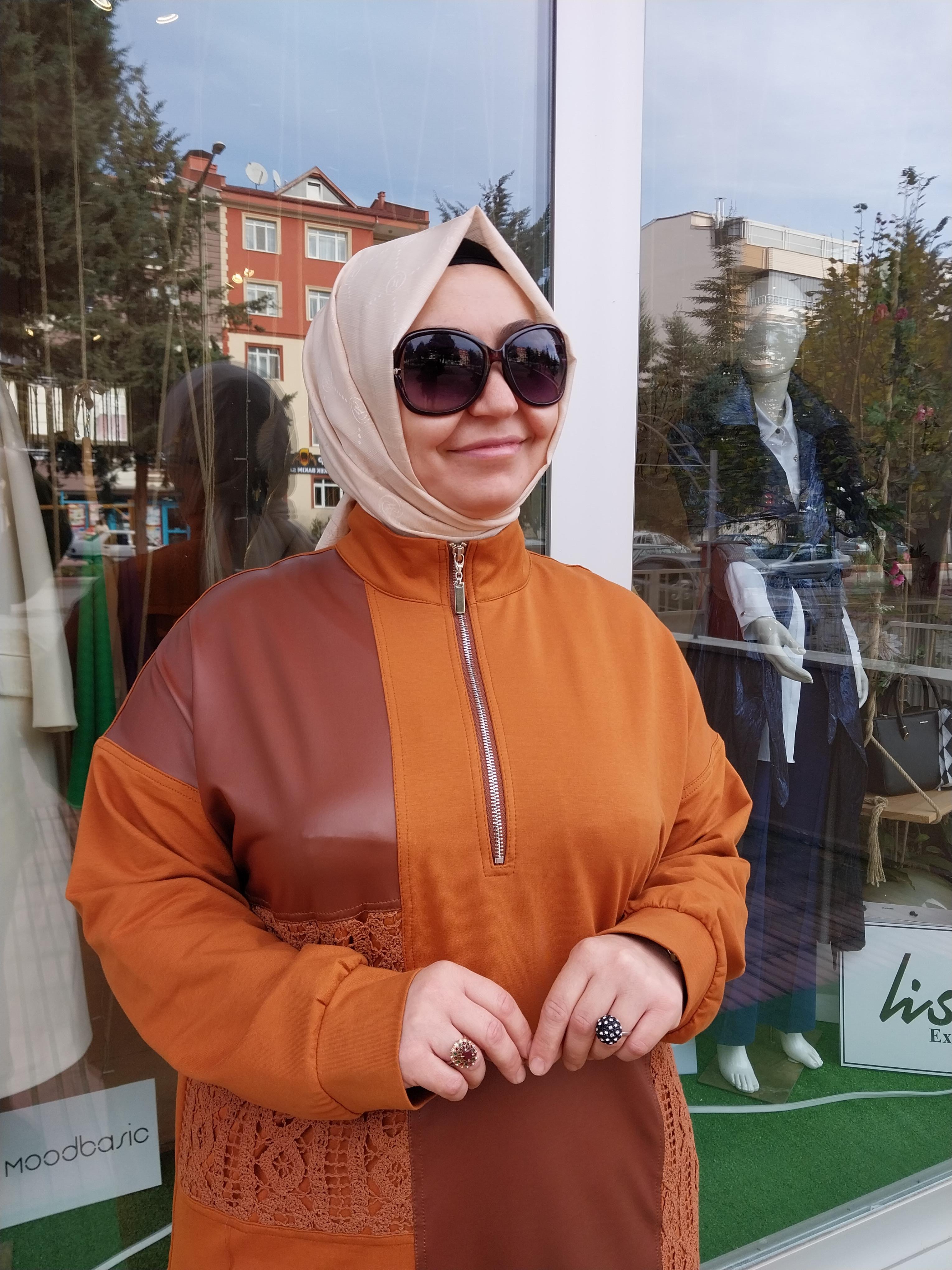 NURCAN ÇETİN DERİ VE DANTEL DETAYLI PANTOLONLU TAKIM TARÇIN 24404