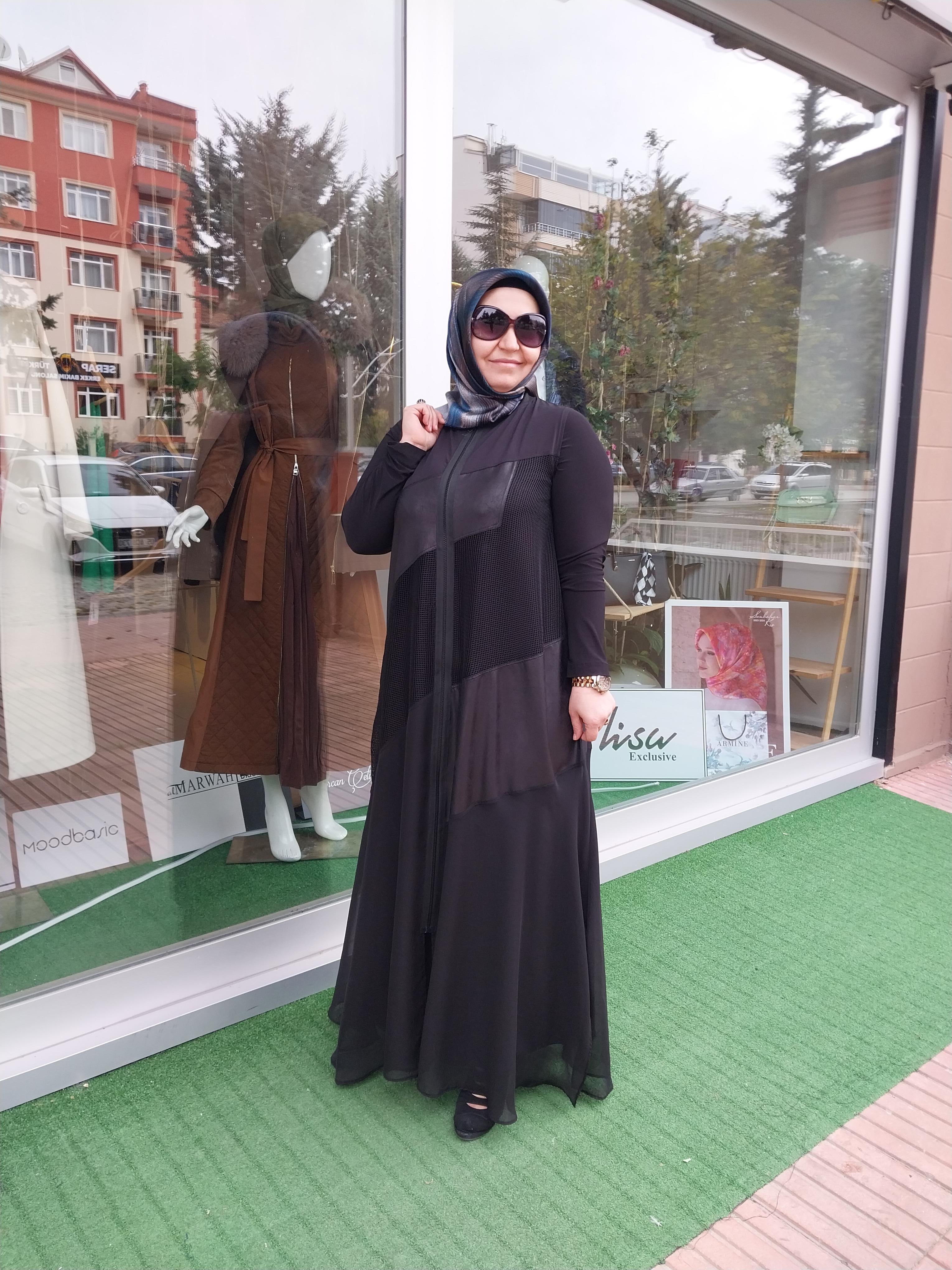 NURCAN ÇETİN FİLE DETAYLI ŞİFON ETEKLİ İKİLİ TAKIM FERACE SİYAH 24602