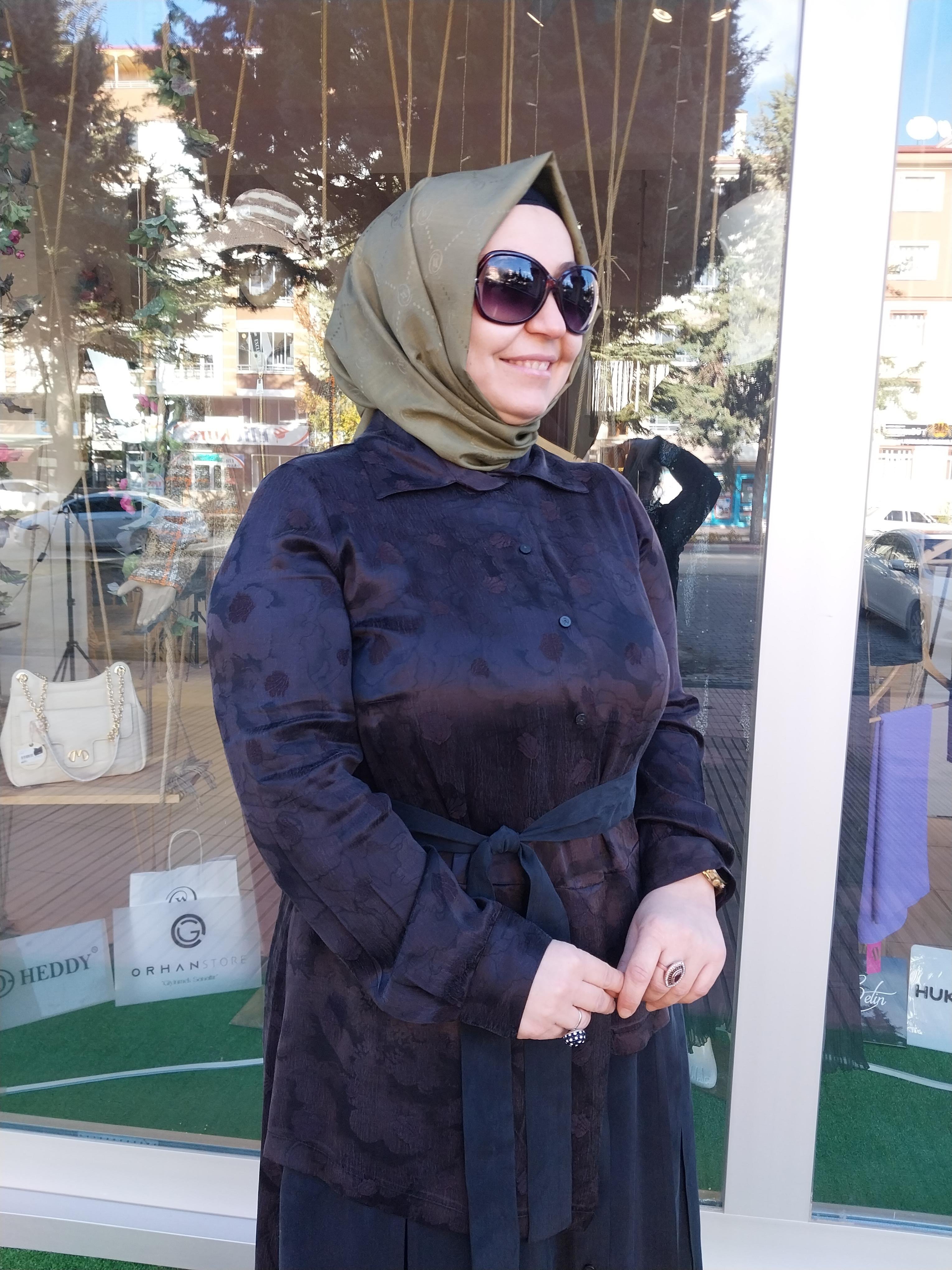 MİSSWHENCE KEMER DETAYLI İPEK ELBİSE KAHVERENGİ 34532