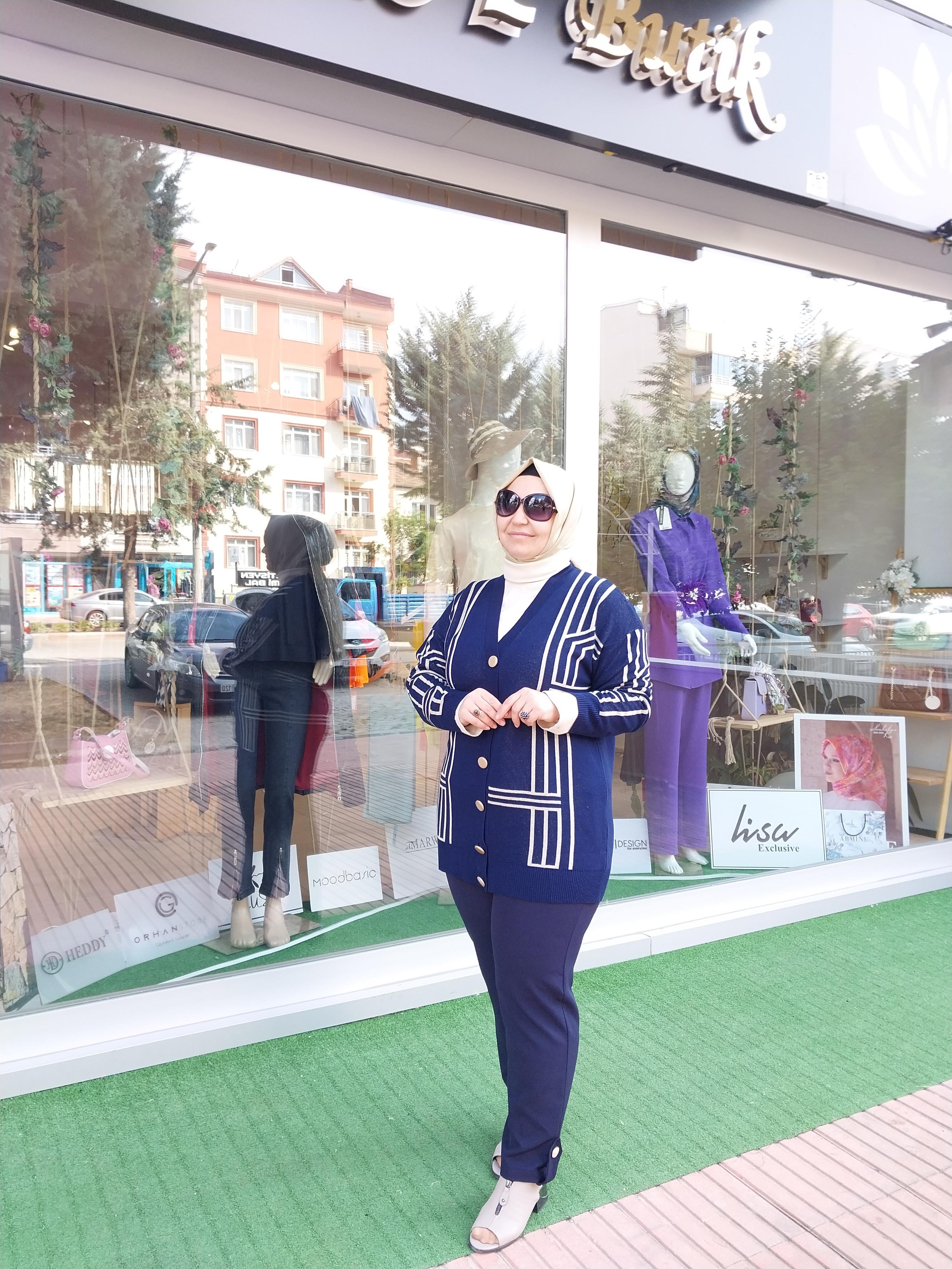 MİSSEMRAMİSS PAÇA BANT DETAY HAVUÇ PANTOLON LACİVERT 4157