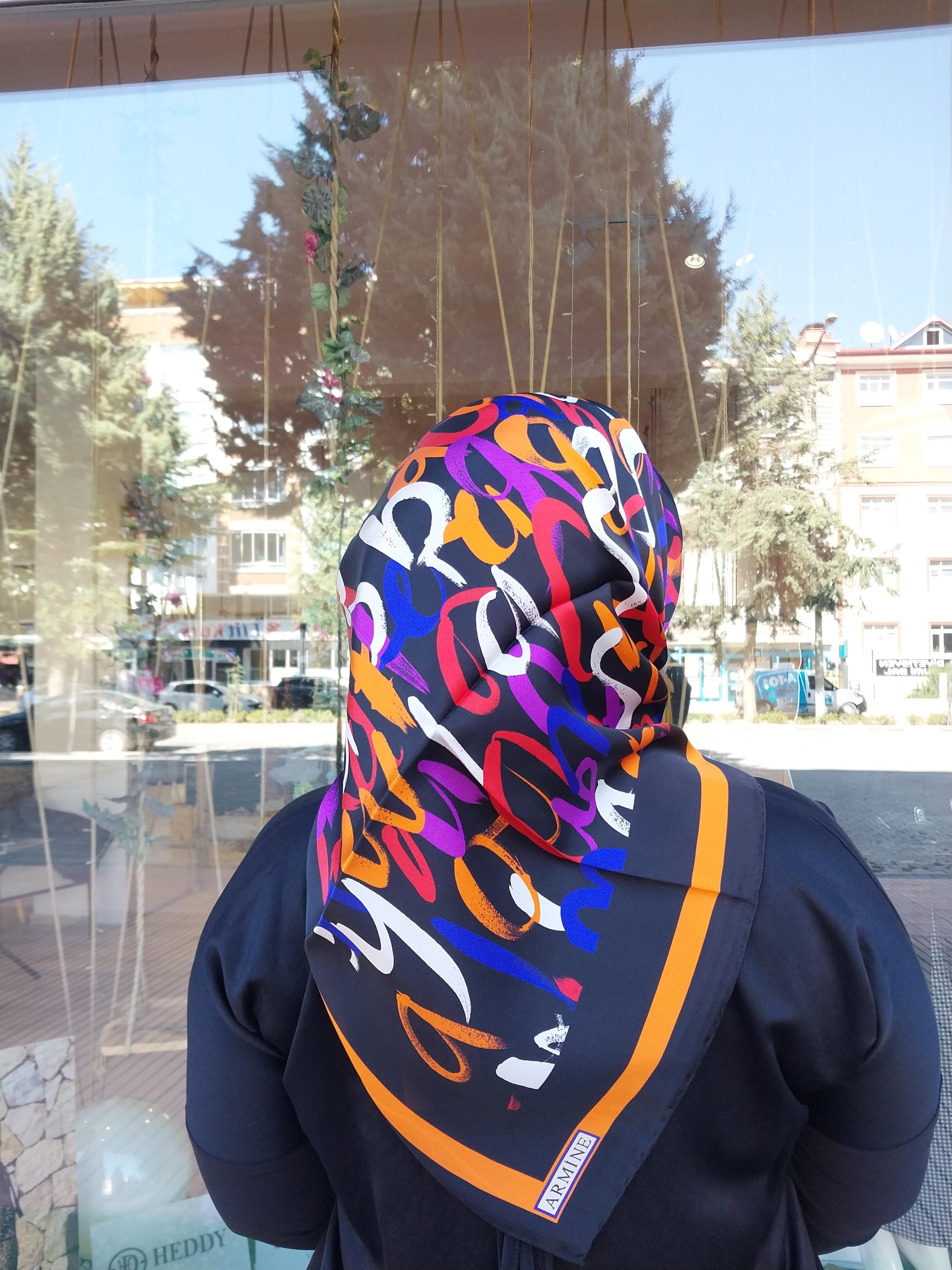 ARMİNE İPEK EŞARP 9006-1