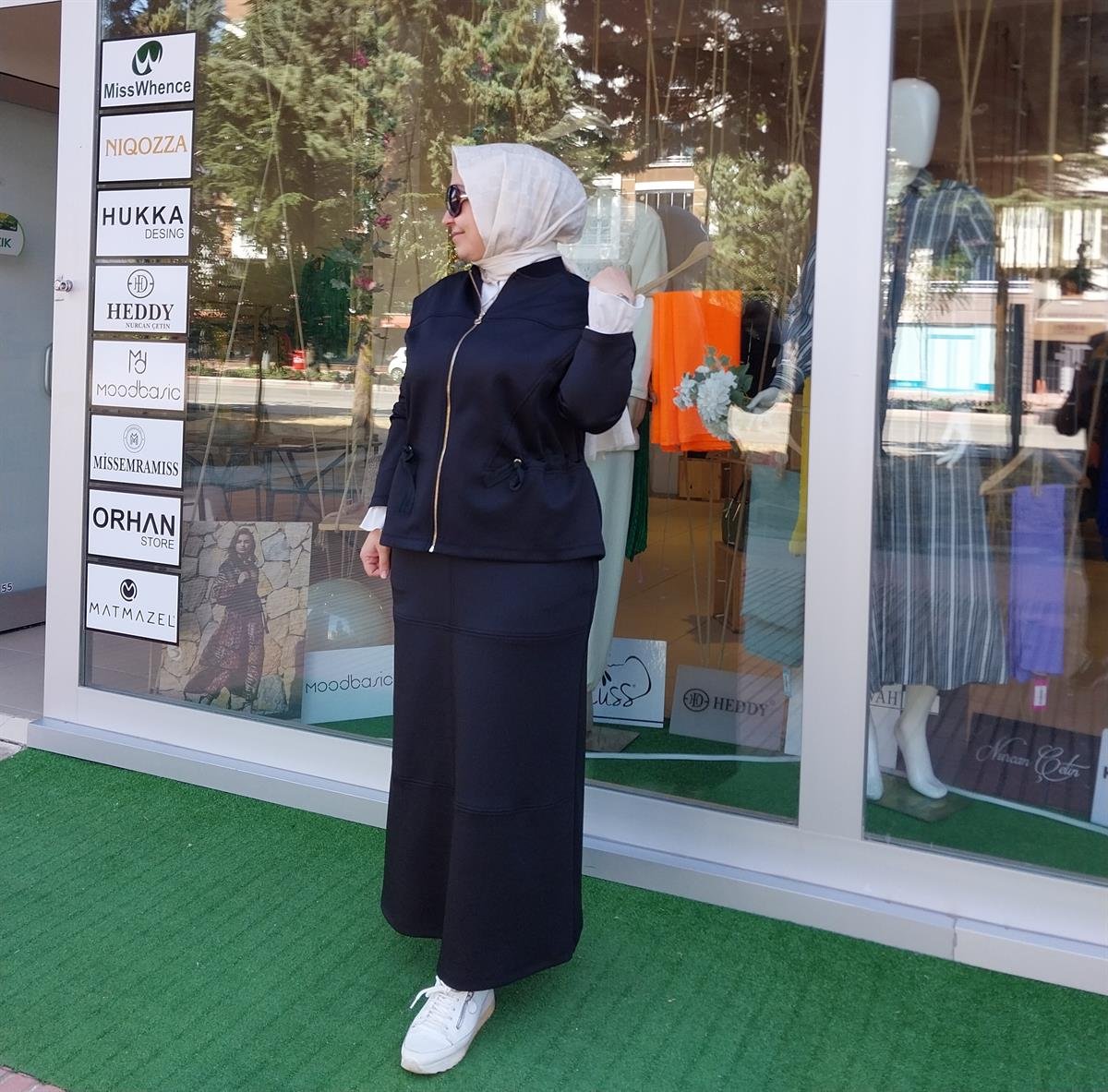 GHİSA SCUBA ETEKLİ TAKIM SİYAH 4353
