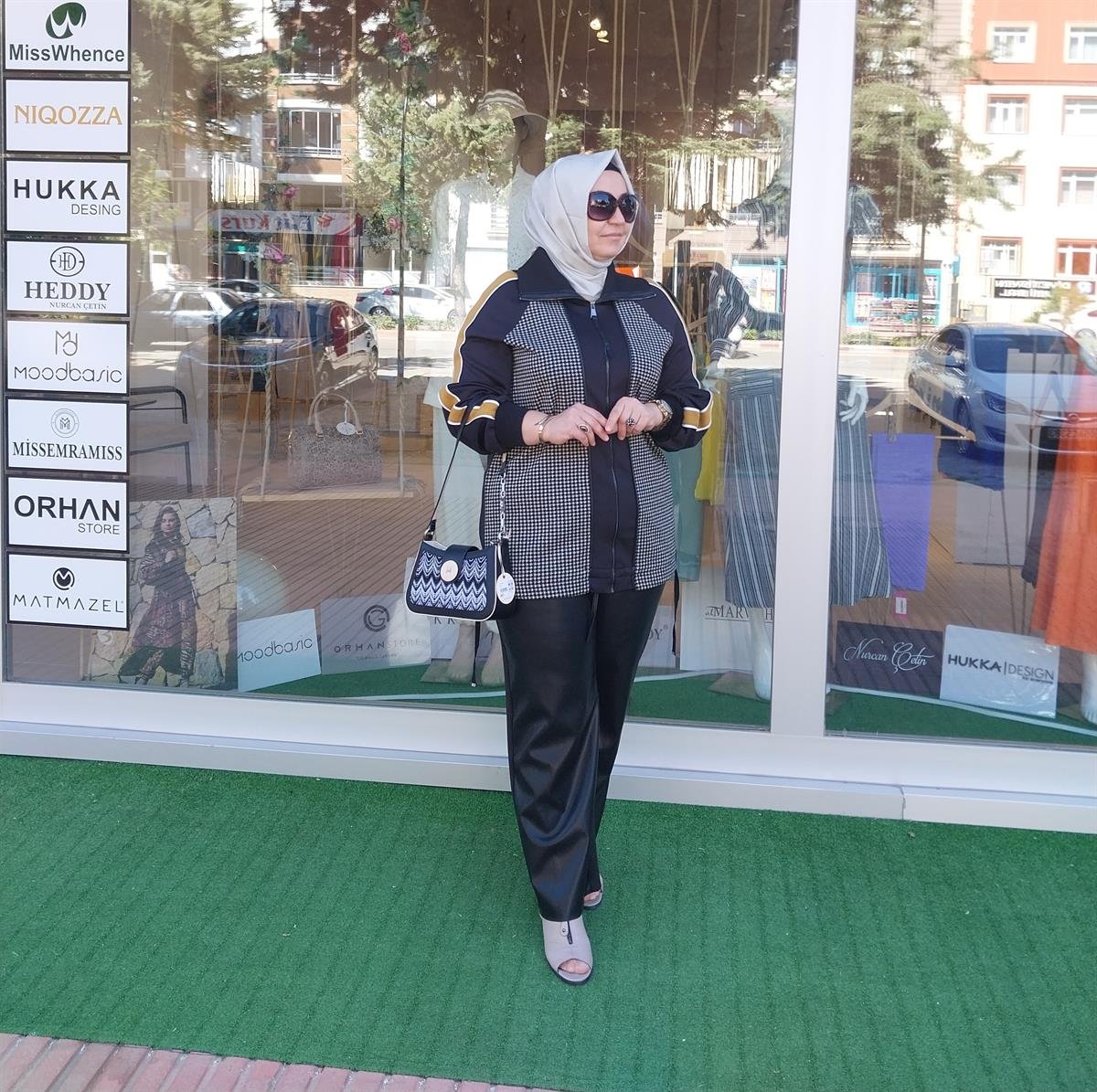 HUKKA KAZAYAĞI DESENLİ FERMUARLI CEKET SİYAH 23HK1123