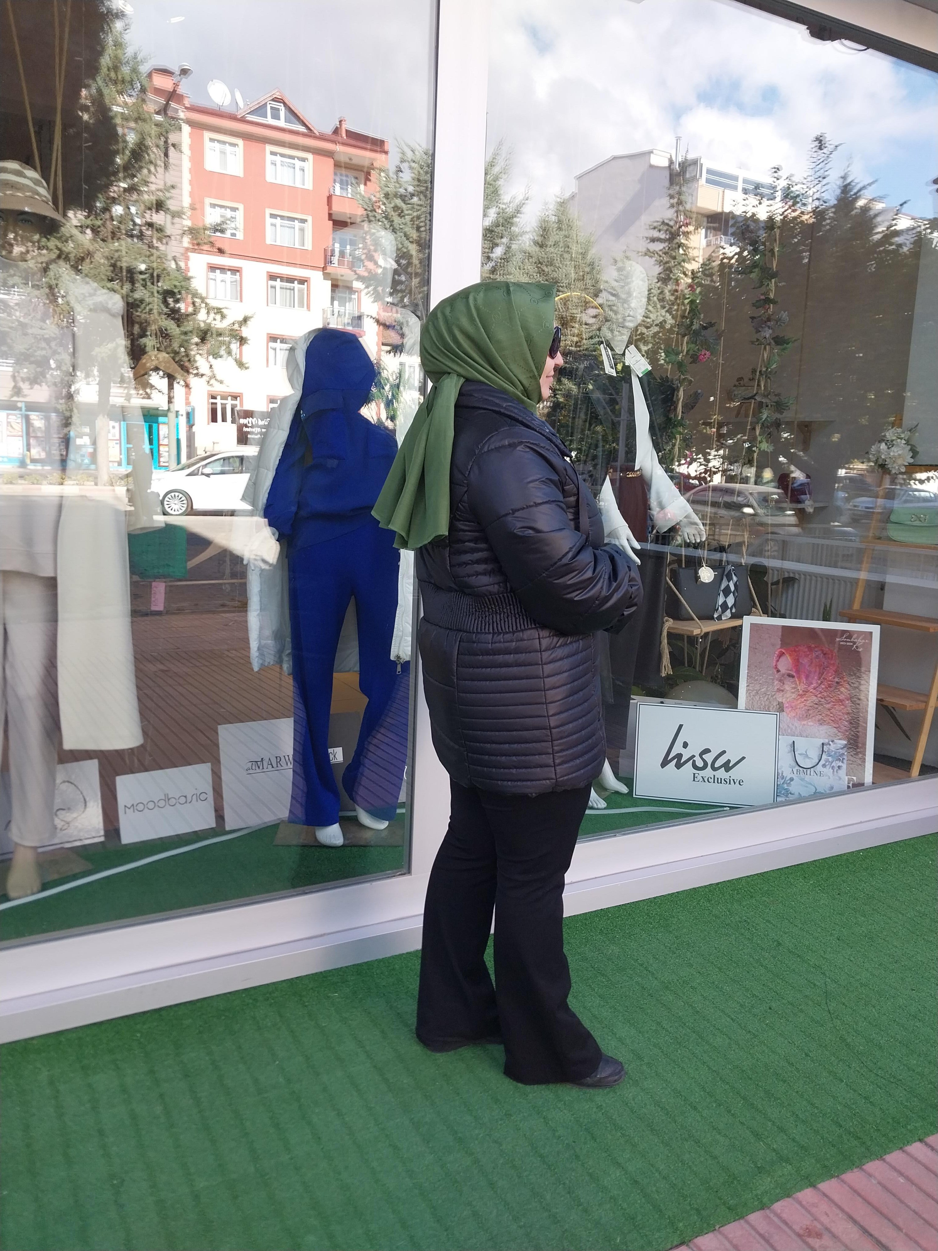 HUKKA ŞİŞME MONT SİYAH 23HK1210