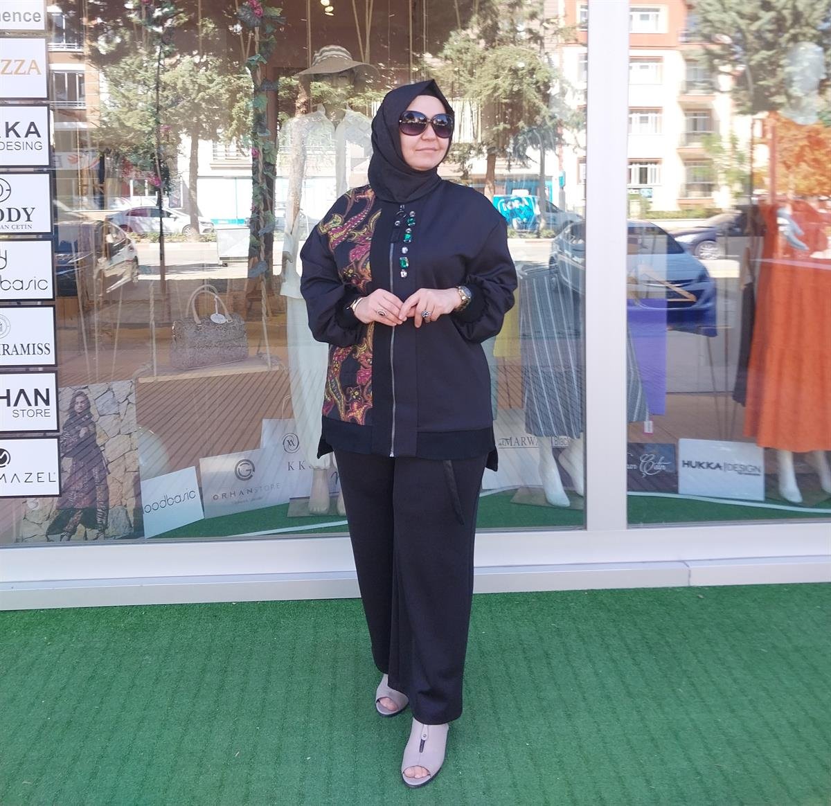 HUKKA TAŞ DETAYLI FERMUARLI SWEAT FUŞYA-SİYAH 23HK1017