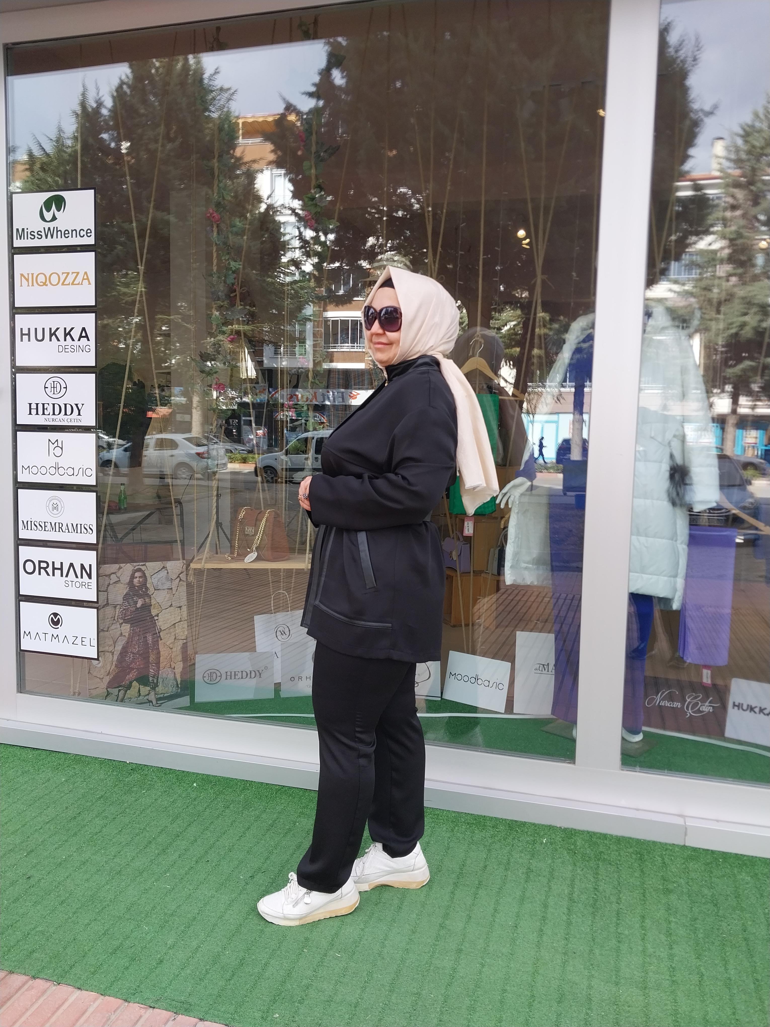 LİSA EXCULUSİVE DERİ DETAYLI PALOMA PANTOLONLU TAKIM SİYAH 2023