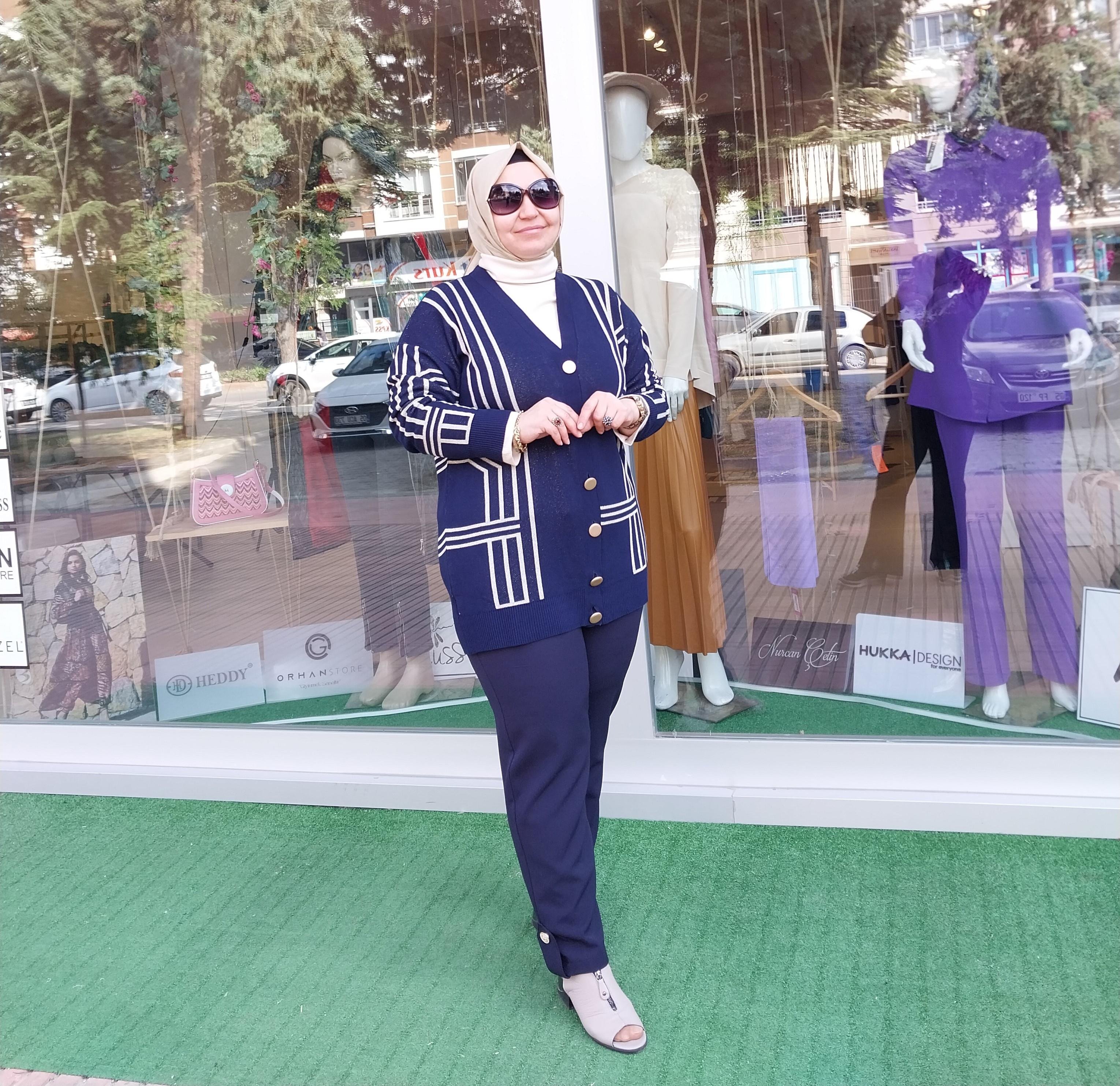 MİSSEMRAMİSS MODERN DESEN SİMLİ TRİKO HIRKA LACİVERT 4089