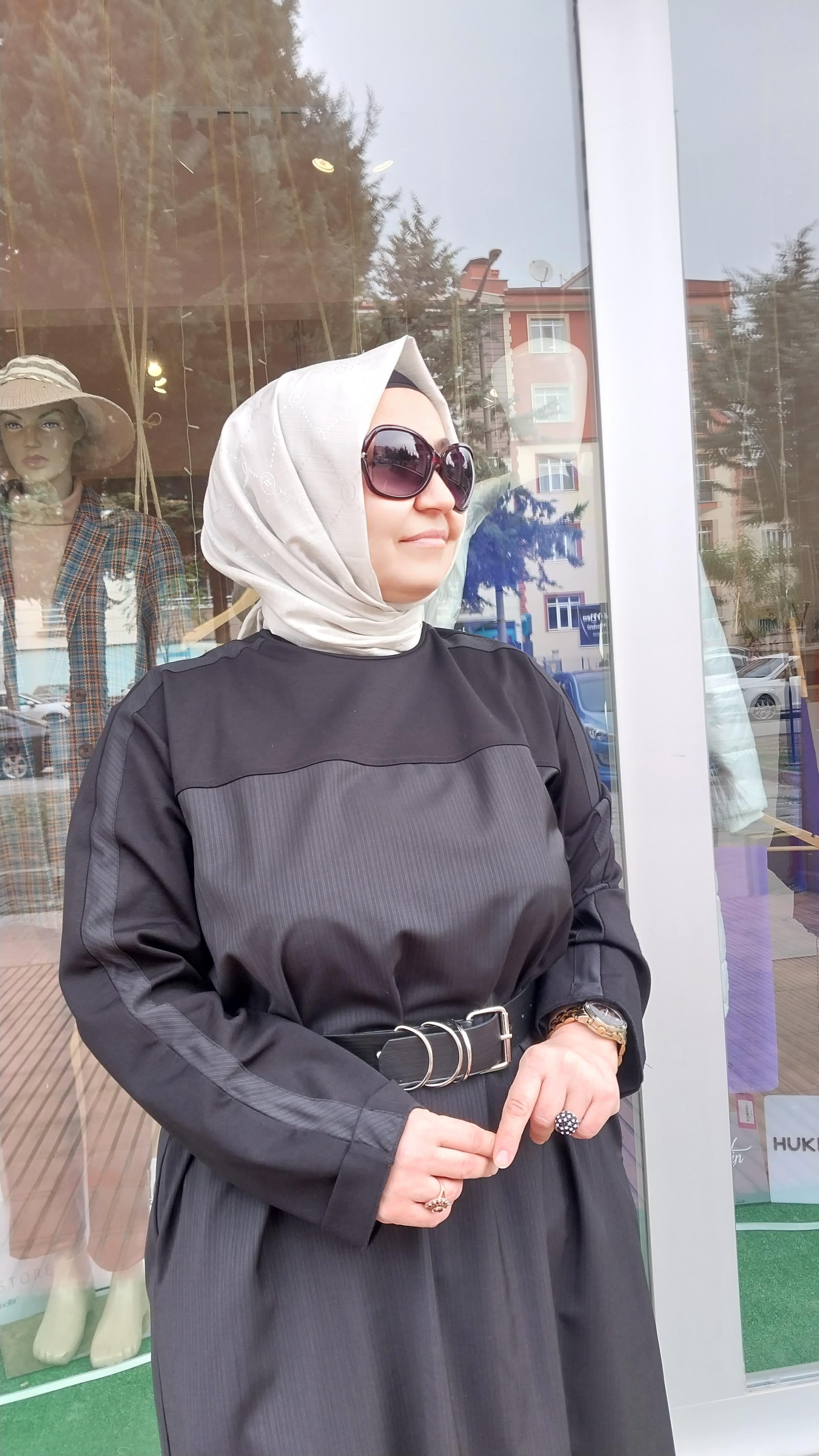 MİSSWHENCE ÇİZGİ DETAYLI KEMERLİ ELBİSE SİYAH 34824
