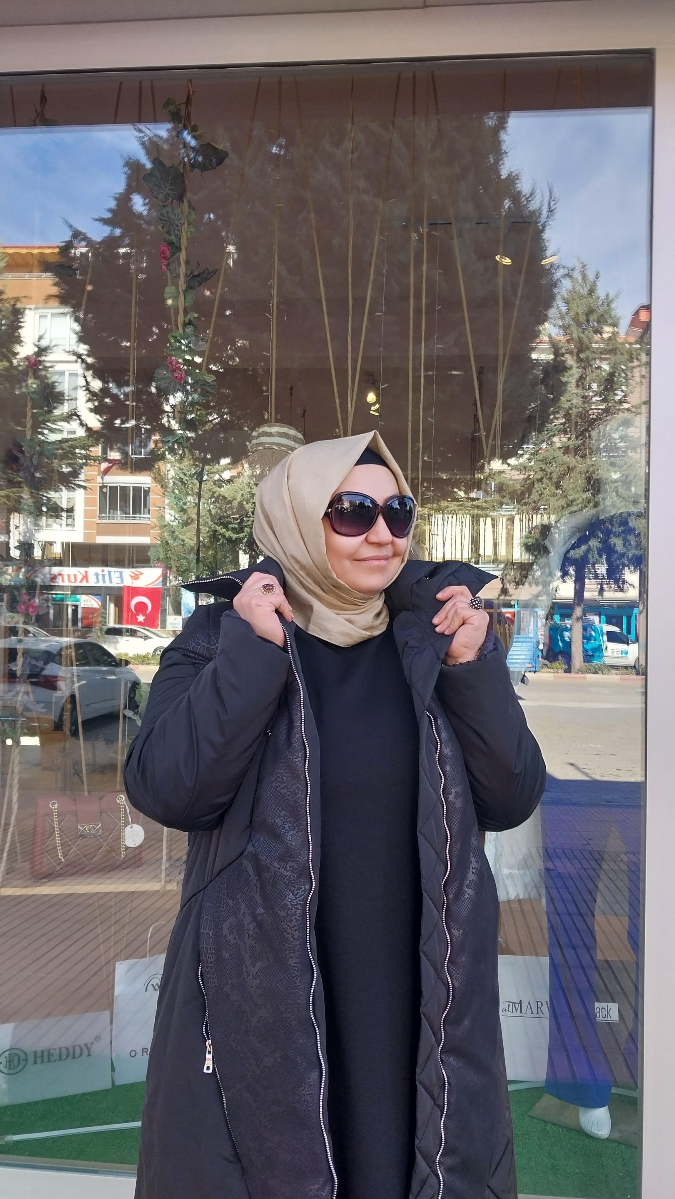 MİSSWHENCE FERMUAR DETAYLI DESENLİ UZUN ŞİŞME MONT SİYAH 34507