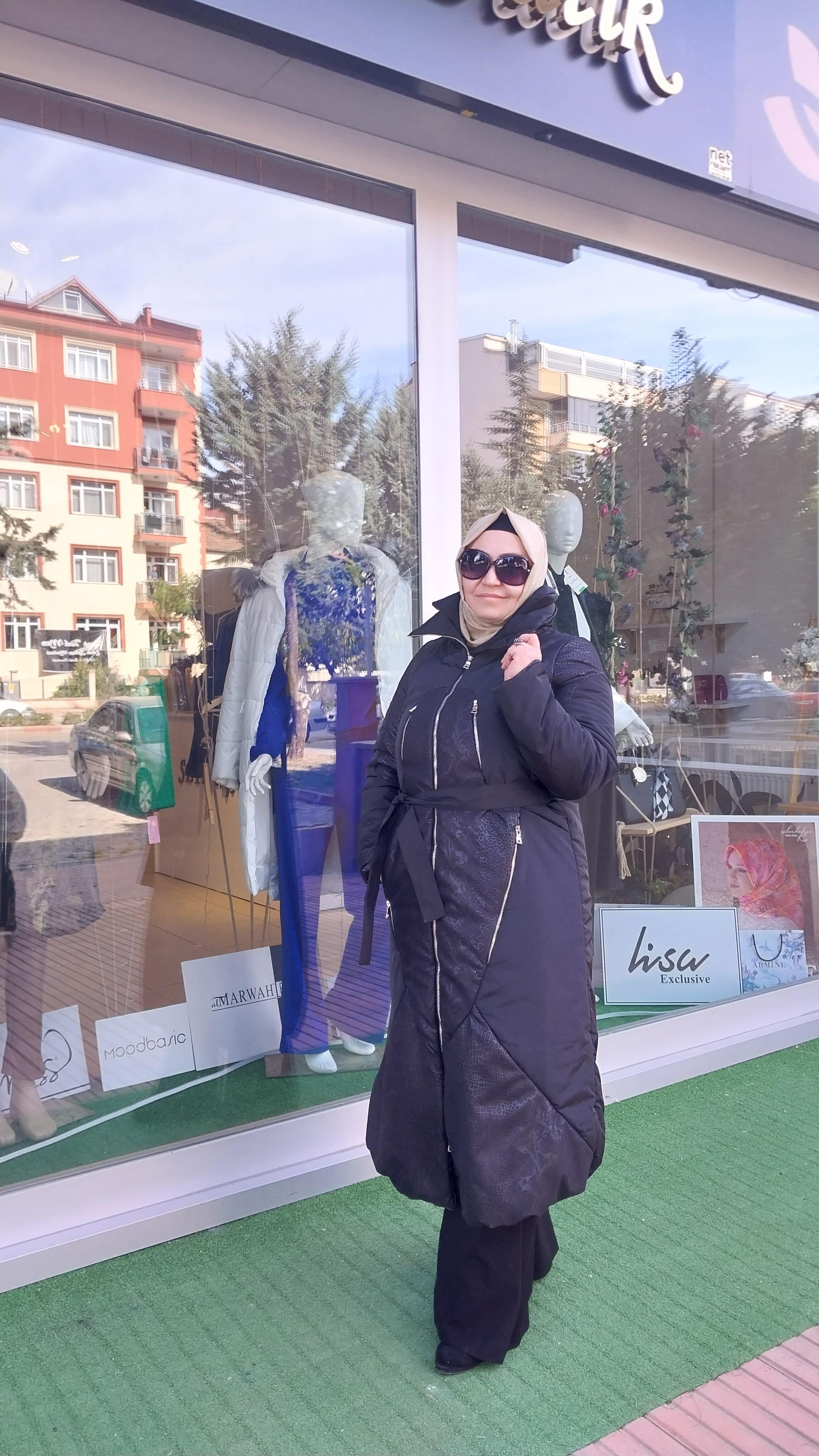 MİSSWHENCE FERMUAR DETAYLI DESENLİ UZUN ŞİŞME MONT SİYAH 34507