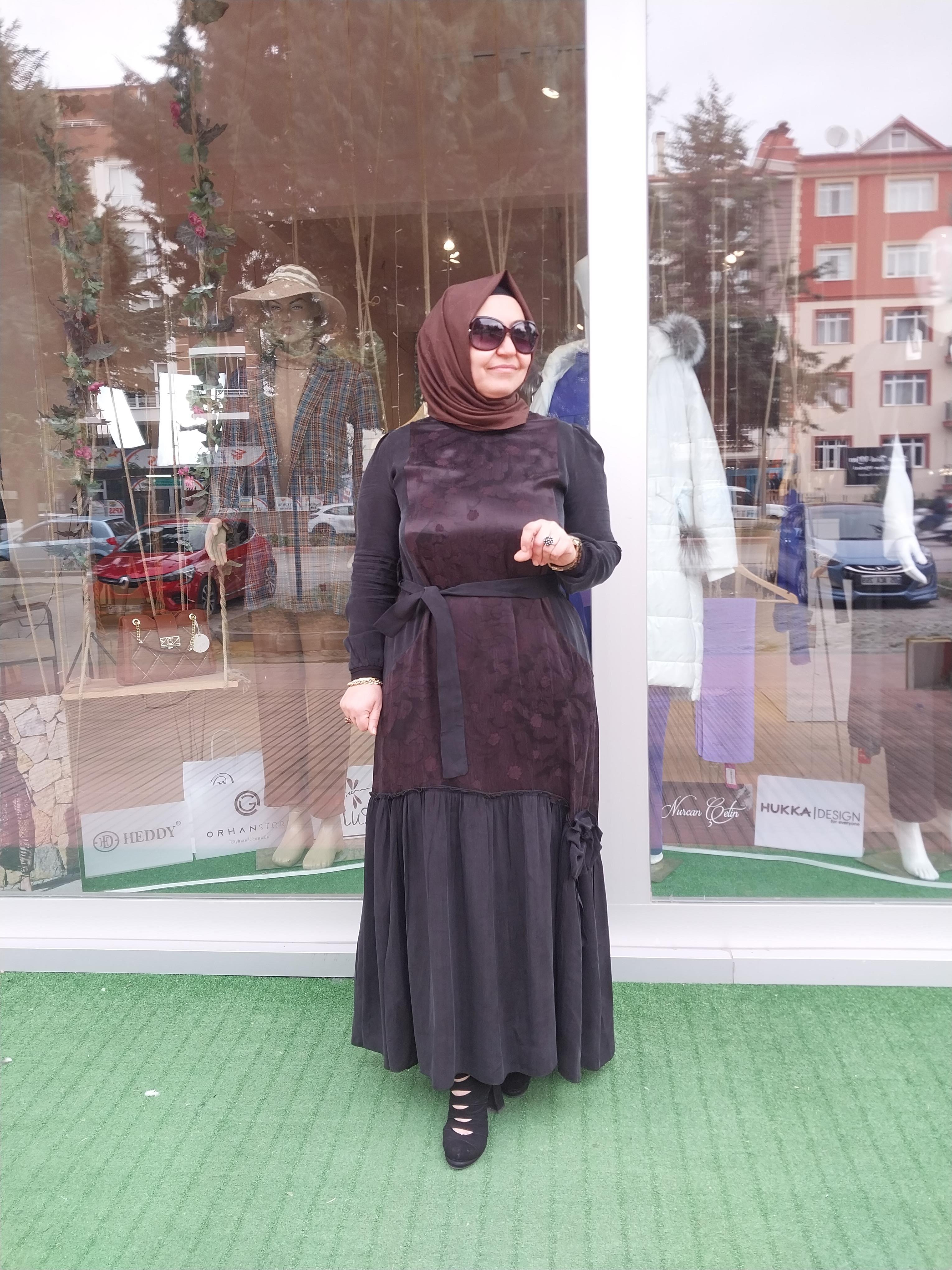 MİSSWHENCE JAKARLI İPEK ELBİSE KAHVERENGİ 34820