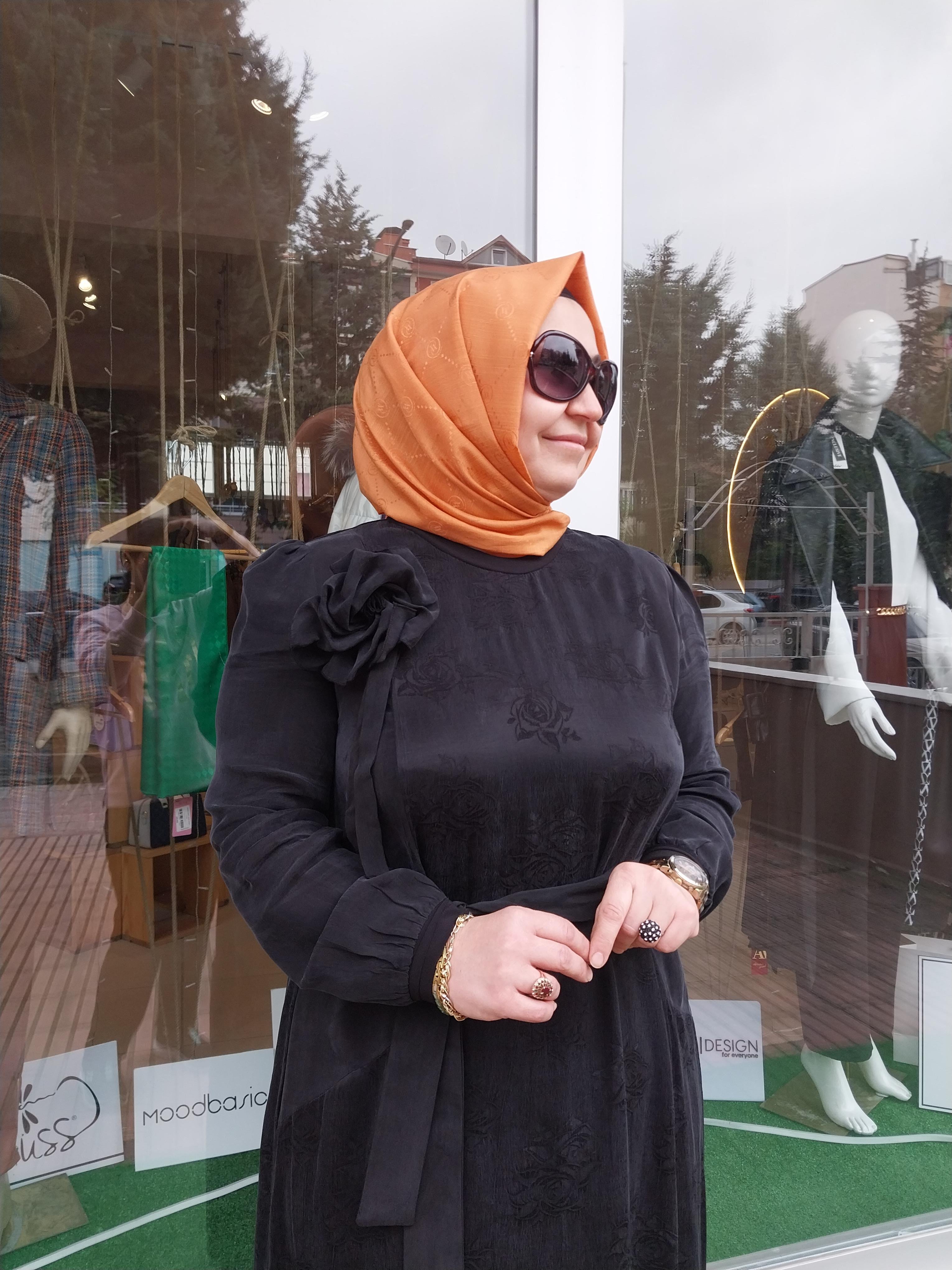 MİSSWHENCE JAKARLI İPEK ELBİSE SİYAH 34820