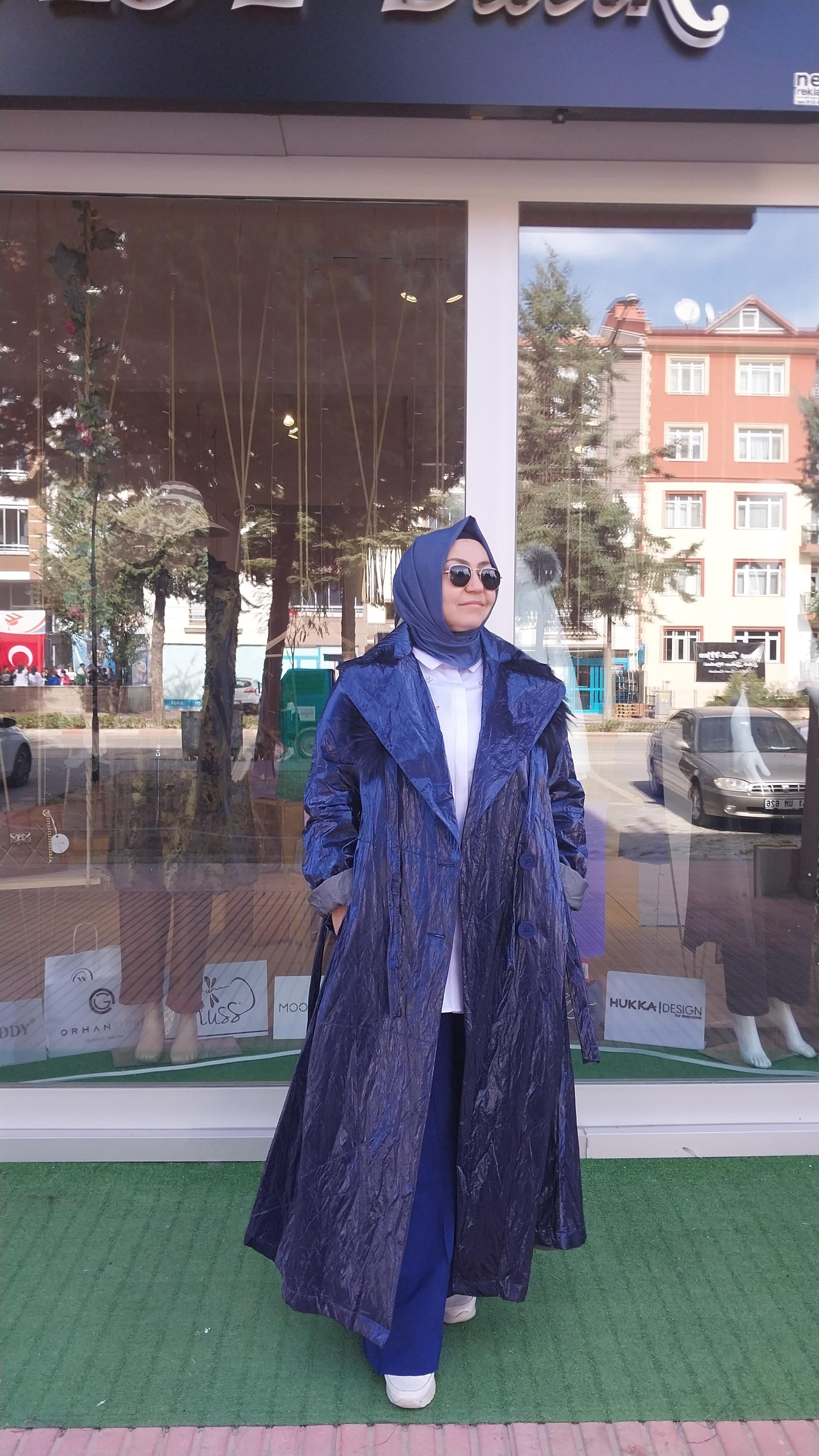 MİSSWHENCE SEYYAR KÜRK DETAYLI PARLAK PARDESÜ LACİVERT 34519