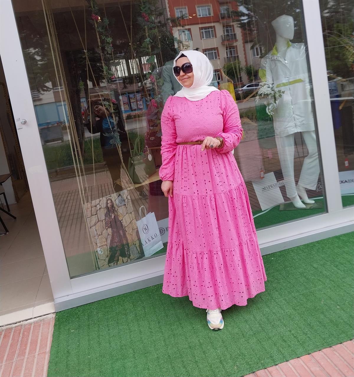 NURCAN ÇETİN ASTARLI BRODE ELBİSE PEMBE 23107