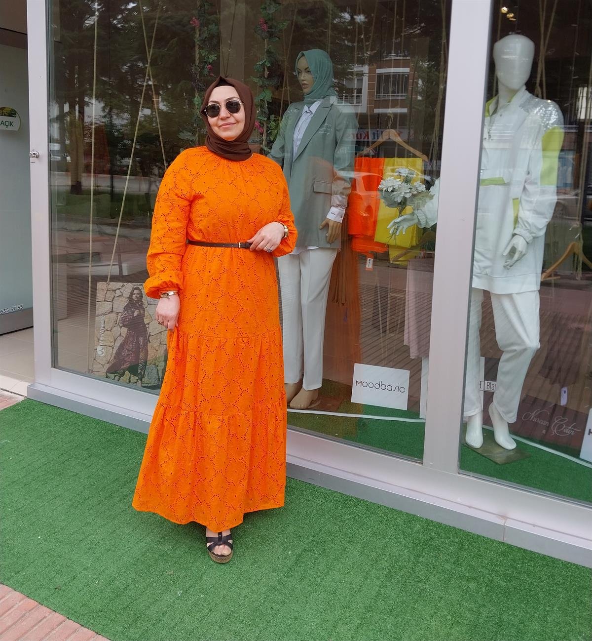 NURCAN ÇETİN ÇİÇEK DESENLİ BRODE ELBİSE ORANJ 23132