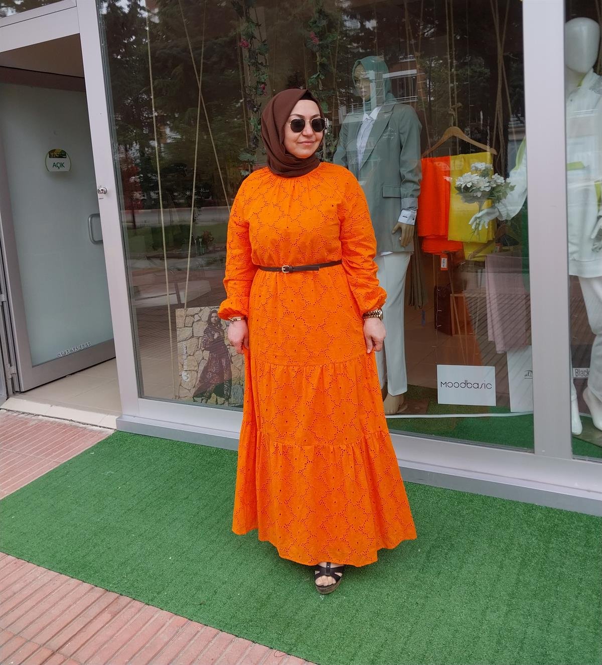 NURCAN ÇETİN ÇİÇEK DESENLİ BRODE ELBİSE ORANJ 23132