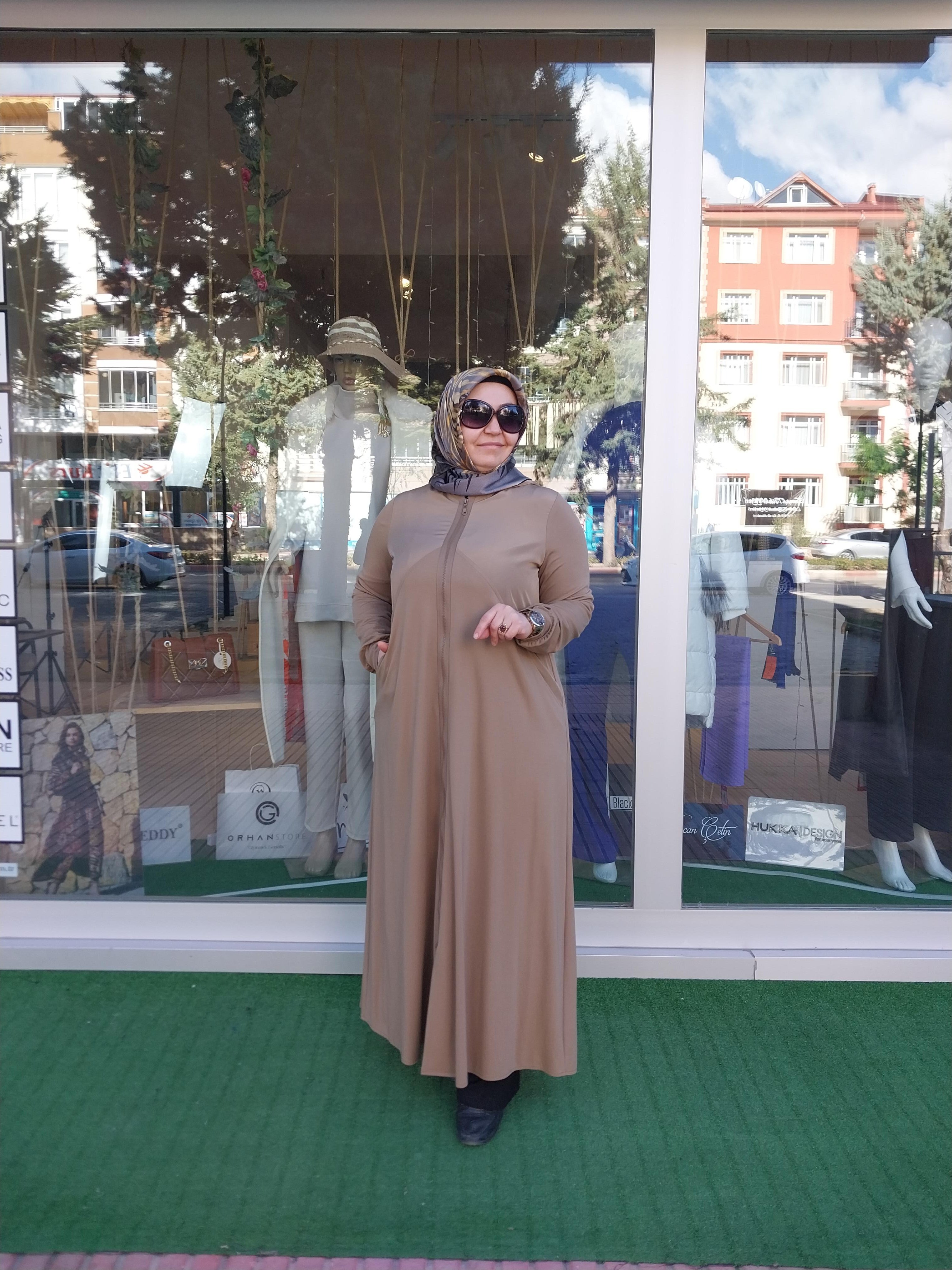 NURCAN ÇETİN DÜĞMELİ KAPÜŞONLU FERACE BEJ 24901