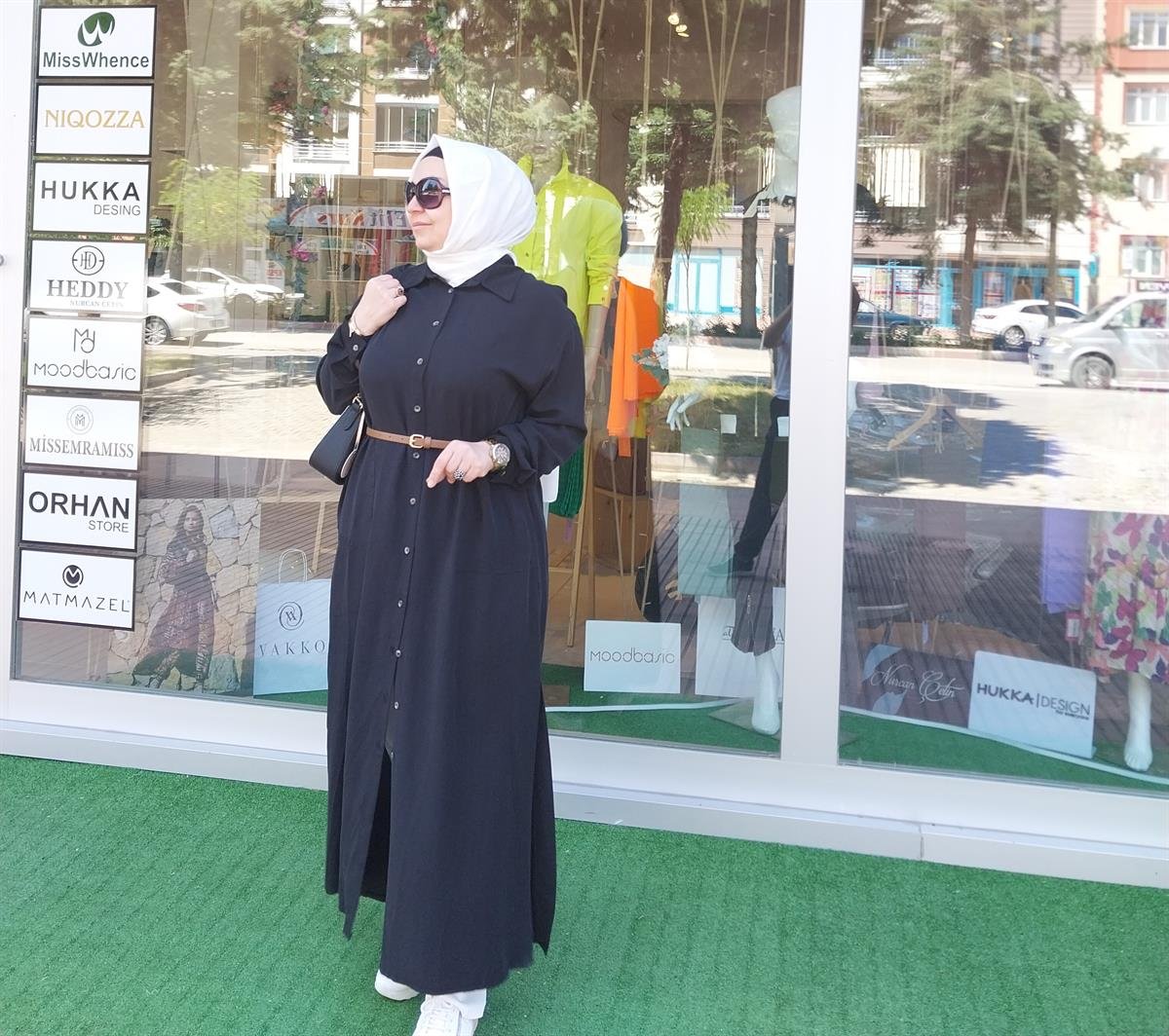 NURCAN ÇETİN ETEK YIRTMAÇLI CEPLİ TUNİK SİYAH 23202