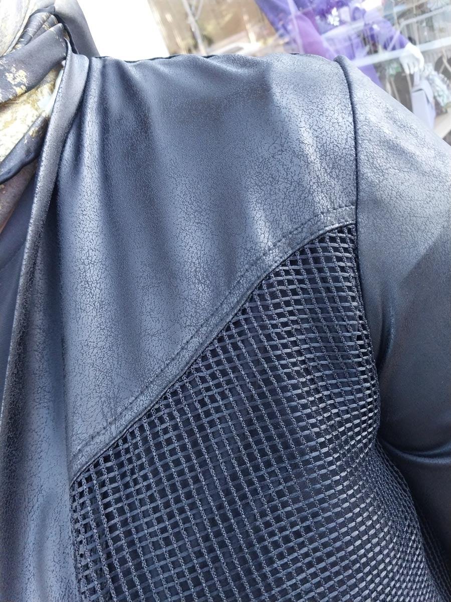 NURCAN ÇETİN FİLE DETAYLI ABAYA TAKIM ELBİSE SİYAH 24422