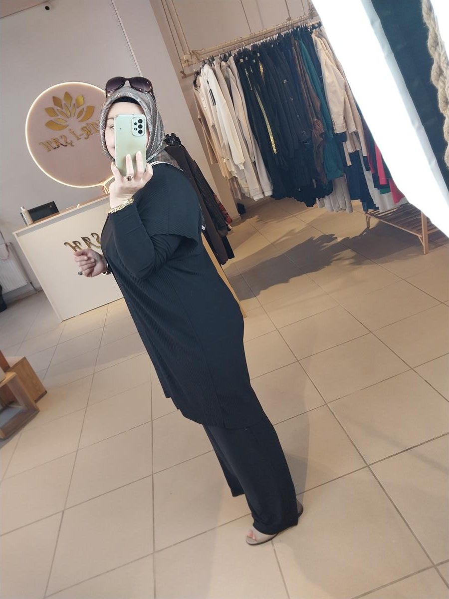 NURCAN ÇETİN FİTİL GÖRÜNÜMLÜ BOL PAÇA PANTOLONLU TAKIM SİYAH 23434