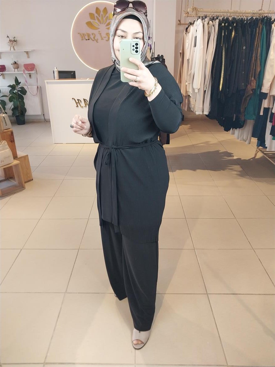 NURCAN ÇETİN FİTİL GÖRÜNÜMLÜ BOL PAÇA PANTOLONLU TAKIM SİYAH 23434