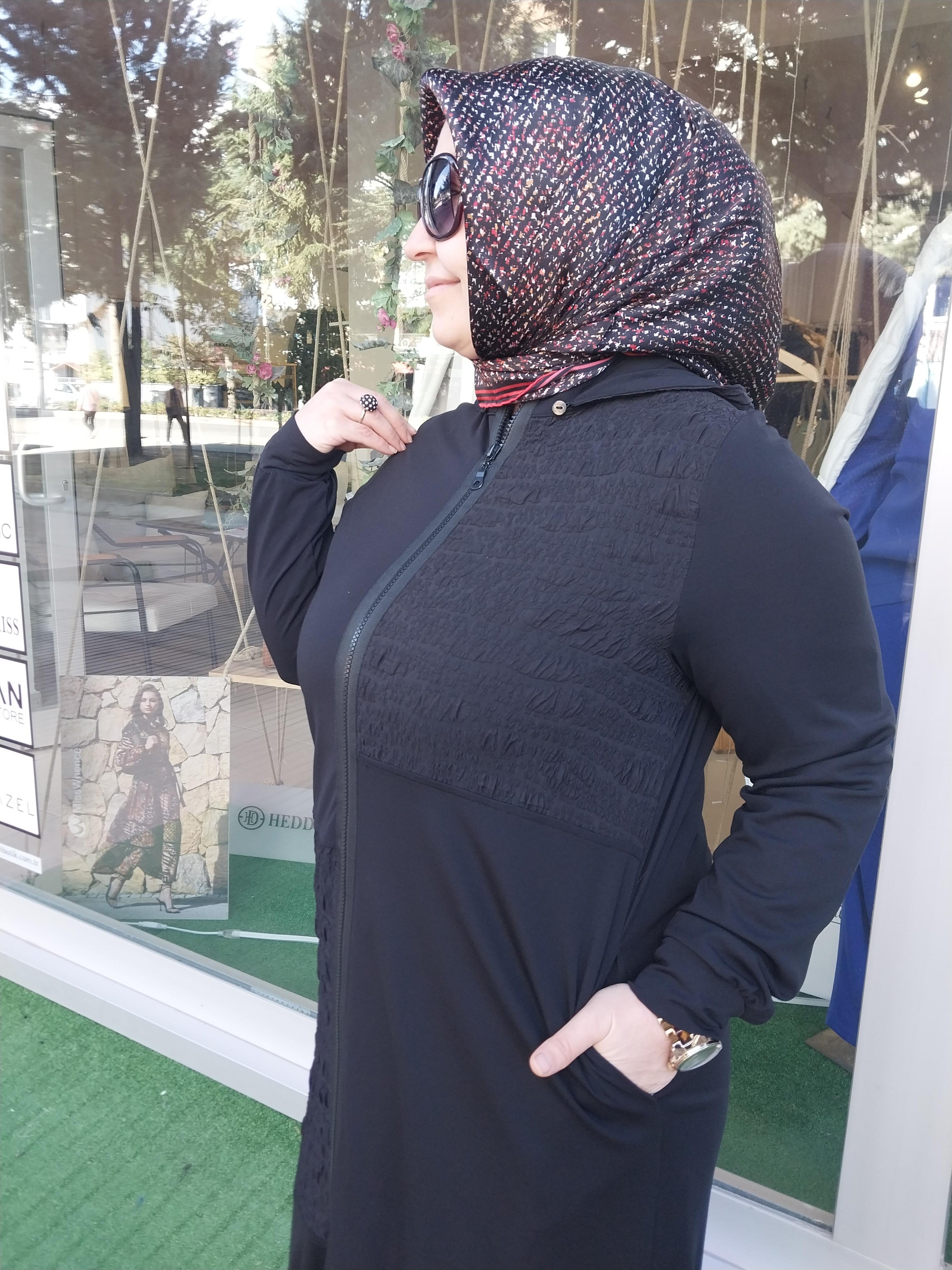 NURCAN ÇETİN KABARTMA DETAYLI FERACE SİYAH 23918