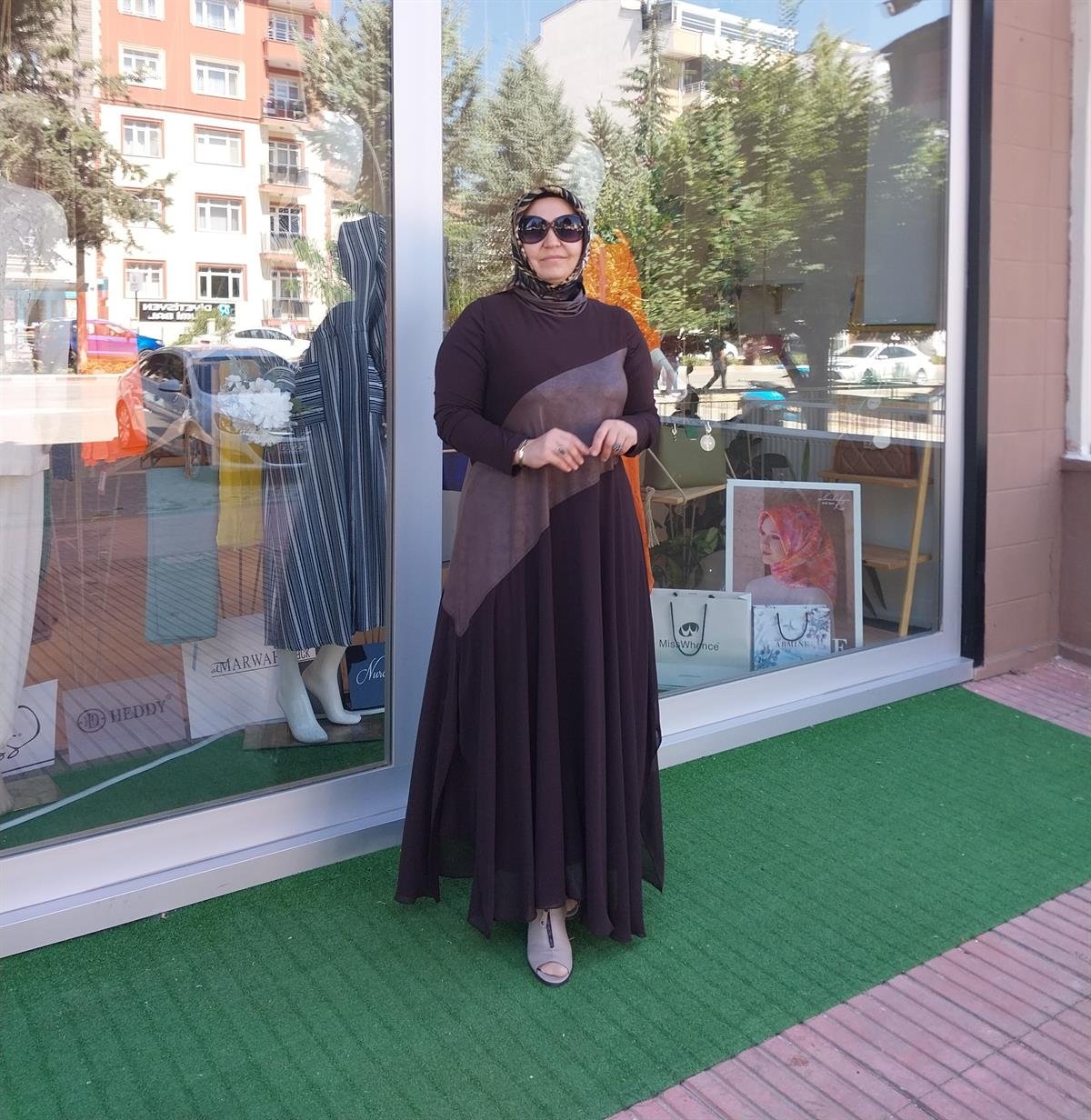 NURCAN ÇETİN YELEKLİ TAKIM ELBİSE KAHVE 24601