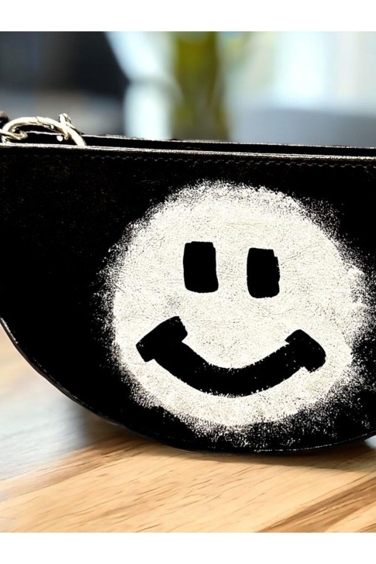 Kadın Tasarım Mr Smiley Zincirli Boyama Çanta