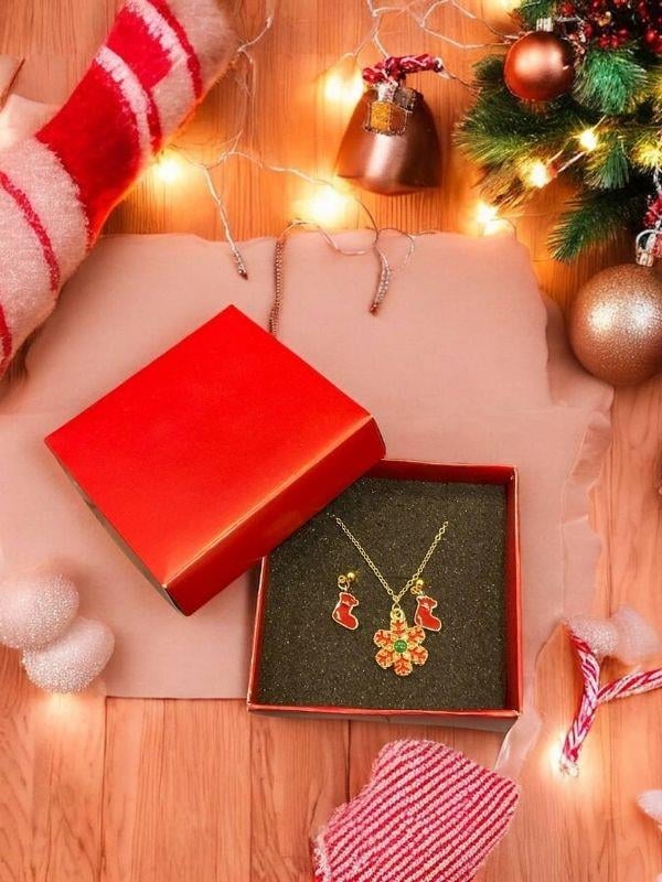 Yılbaşı Temalı Kar Taneli Charmlı Kolye Küpe Tasarım Set (Kutulu)