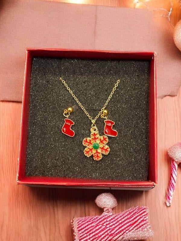 Yılbaşı Temalı Kar Taneli Charmlı Kolye Küpe Tasarım Set (Kutulu)