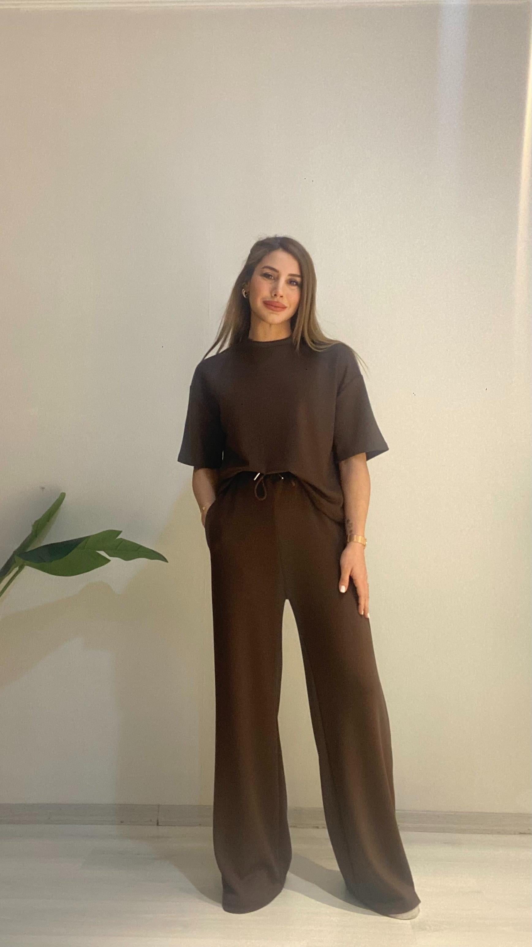 Alt-Üst TakımKahverengi Marka Model Modal Takım