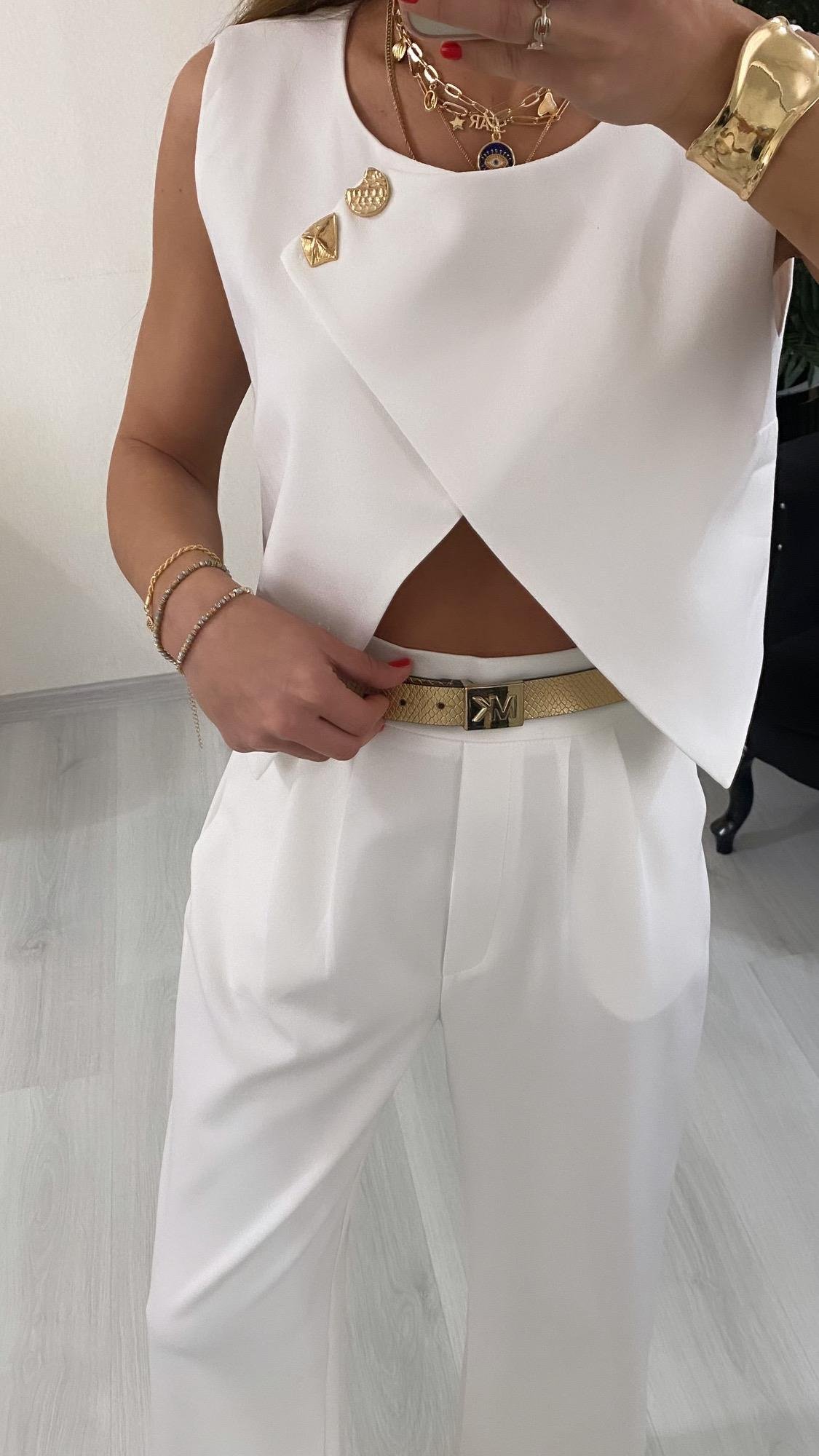 YENİ SEZONBisiklet Yaka Gold Düğme Detaylı Bluz Pantolon Takım
