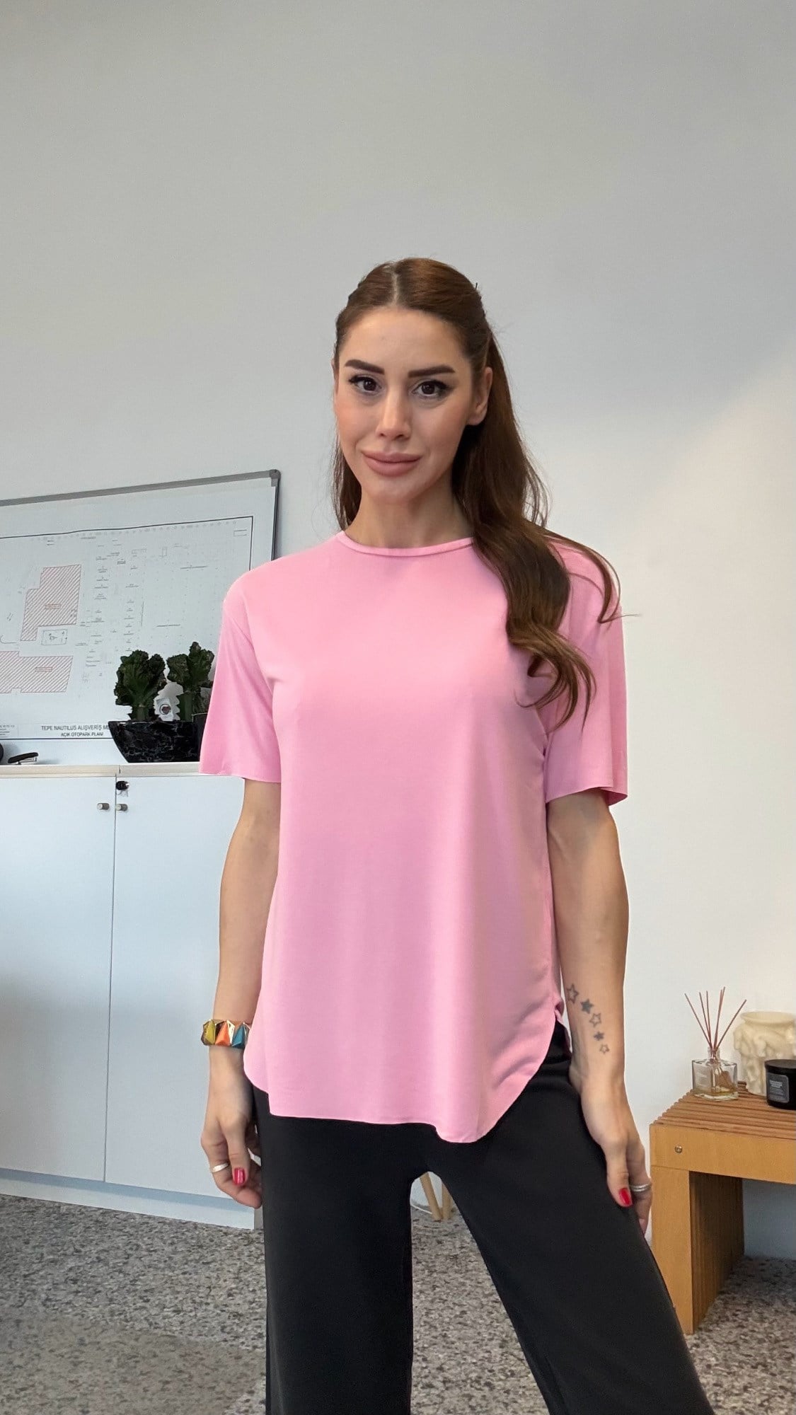 YENİ SEZONPembe Modal Bisiklet Yaka Yumuşak Dokulu Tshırt
