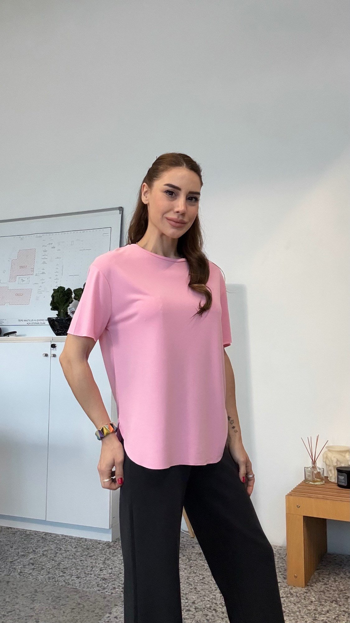YENİ SEZONPembe Modal Bisiklet Yaka Yumuşak Dokulu Tshırt