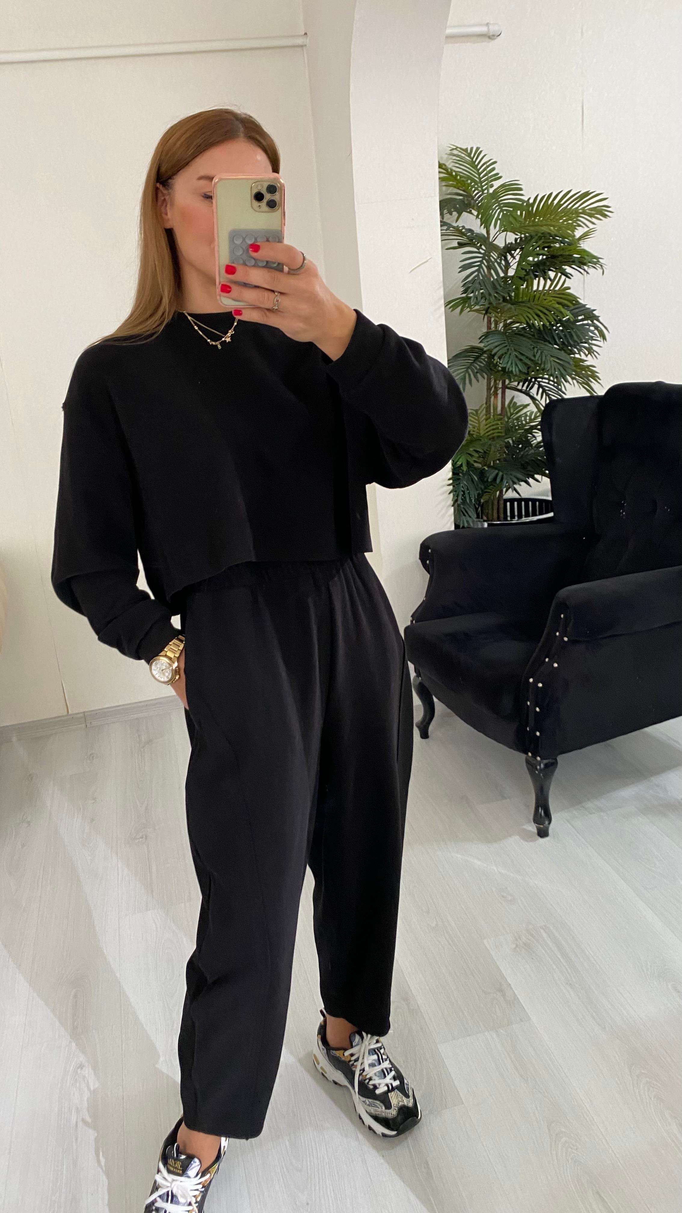 YENİ SEZONSiyah Bel Lastikli Cepli Pantolon Crop Selanik Takım