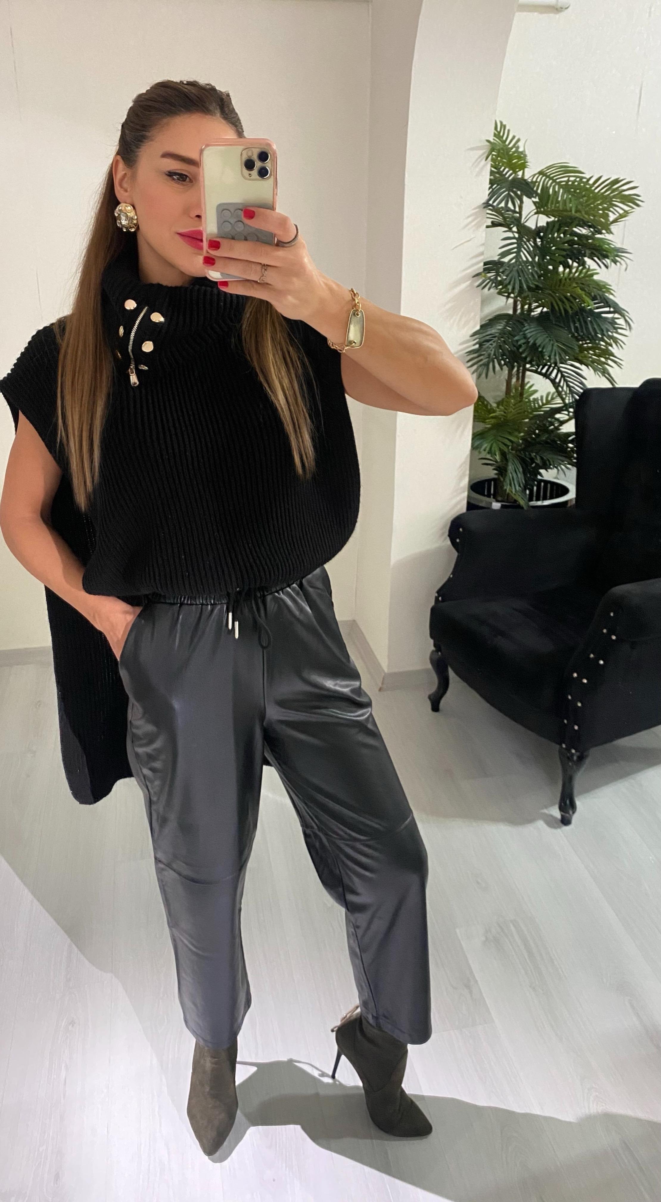 YENİ SEZONSiyah Deri Beli İpli Boru Paça Pantolon