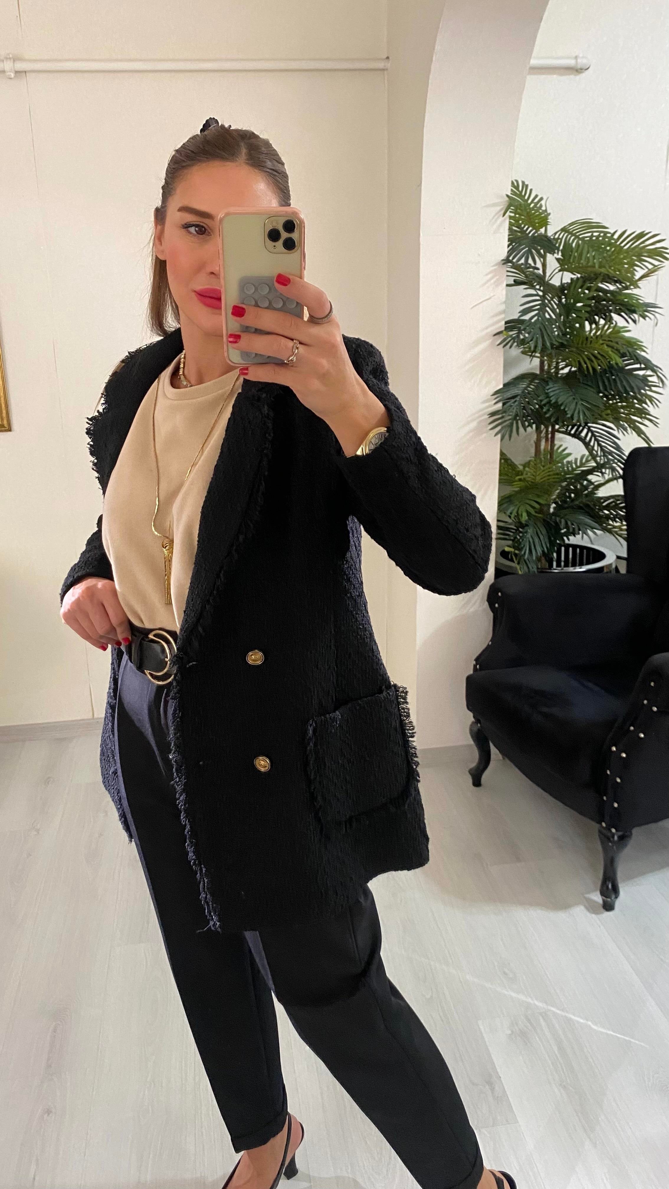 YENİ SEZONSiyah Krem Chanel Kumaş Püsküllü Gold Düğmeli Cepli Tüvit Ceket
