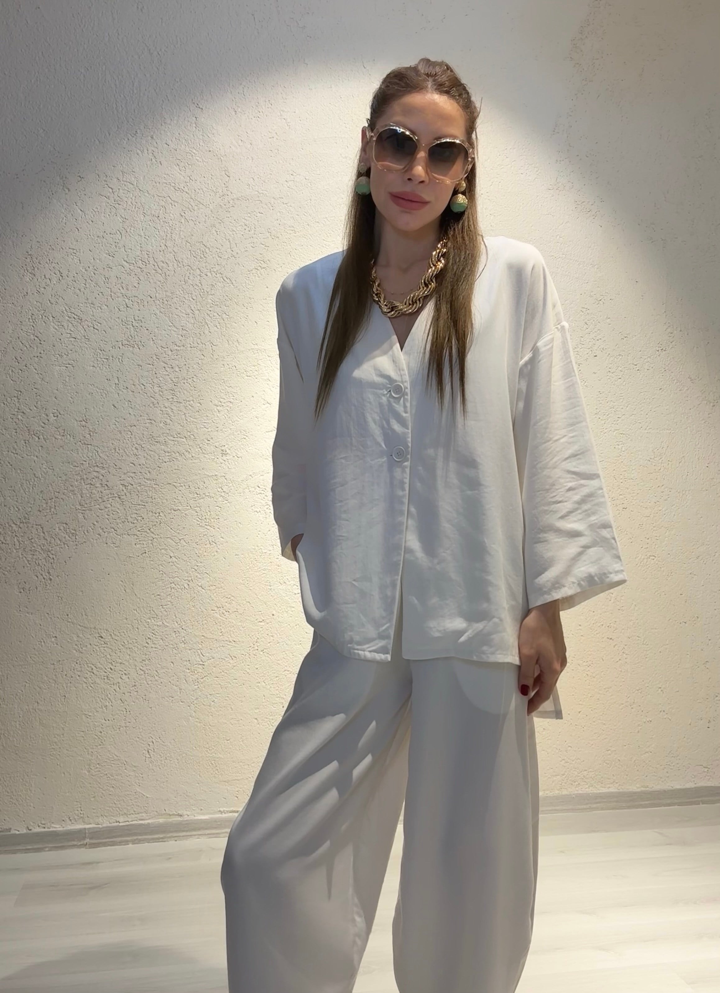 YENİ SEZONTensel Düğmeli Bluz Pantolon Takım Beyaz