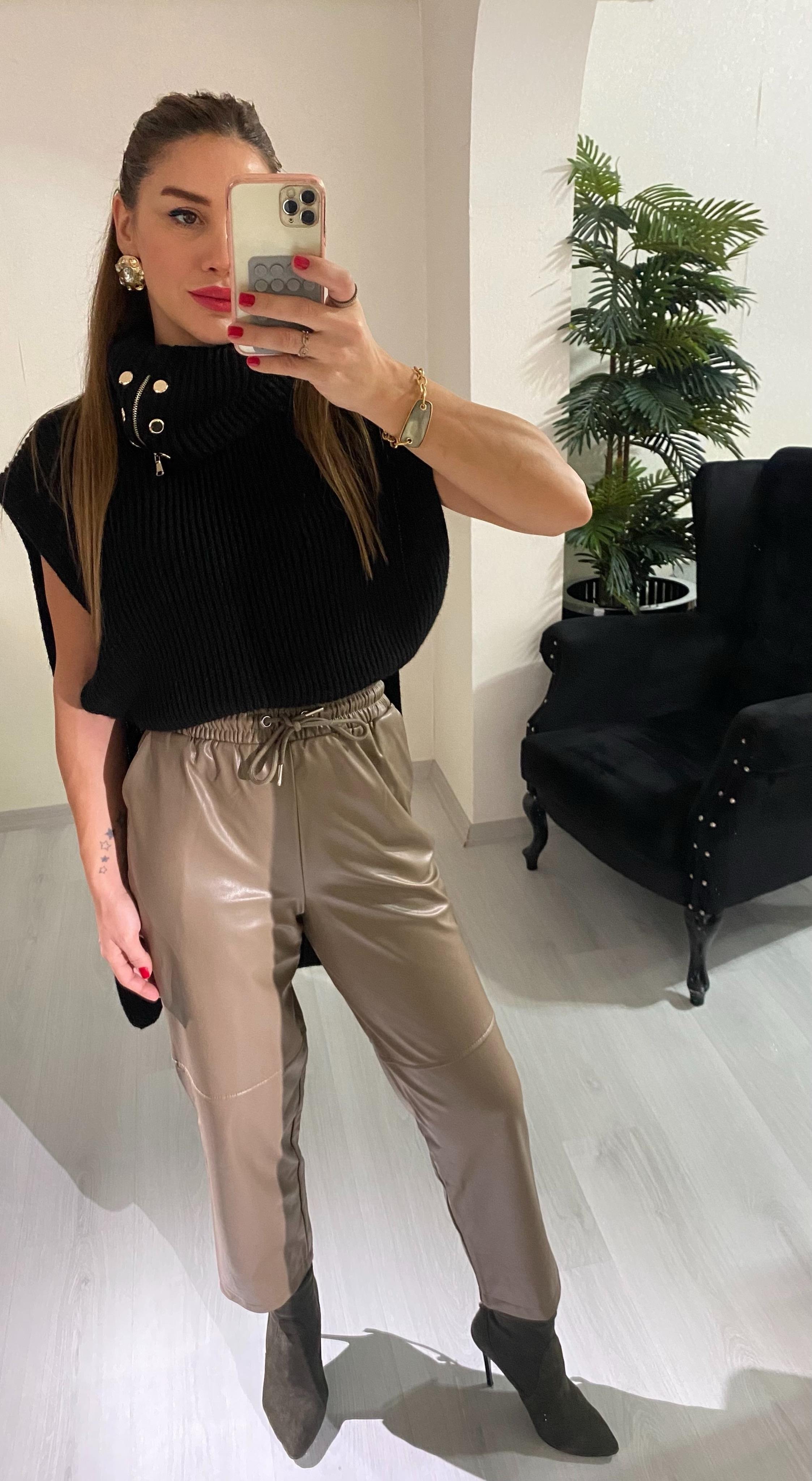 YENİ SEZONVizon Deri Beli İpli Boru Paça Pantolon