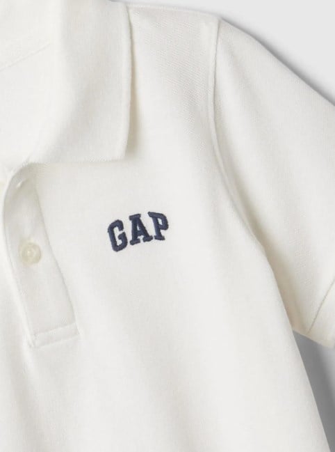 Gap Erkek Bebek Gömlek Yaka Basic Tişört 6 Ay - 5 Yaş EKRU